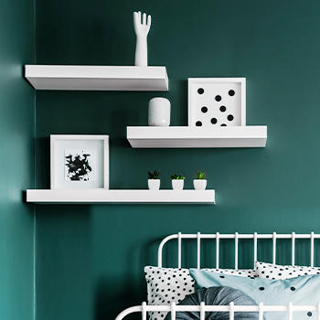 Schlafzimmer Regal über Bett: Die perfekte Lösung für mehr Stauraum und Stil?