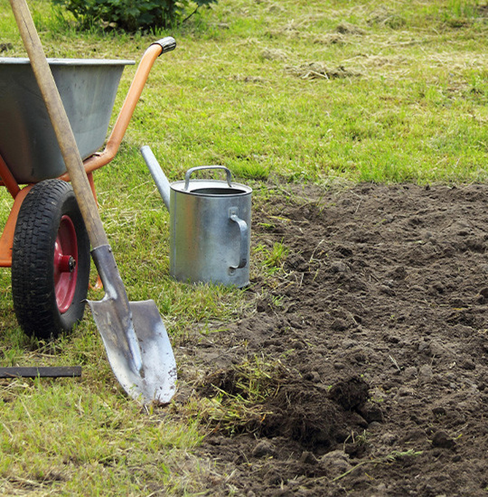 Garten begradigen Tipps für die Gartenarbeit POCO