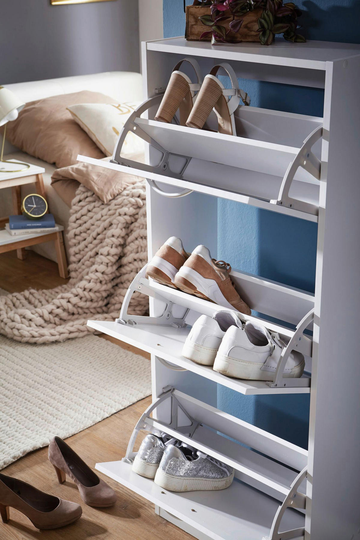 Schuhschrank weiß B/H/T: ca. 50x125x24 cm Schuhschrank - weiß (50,00/125,00/24,00cm) - Wohnling