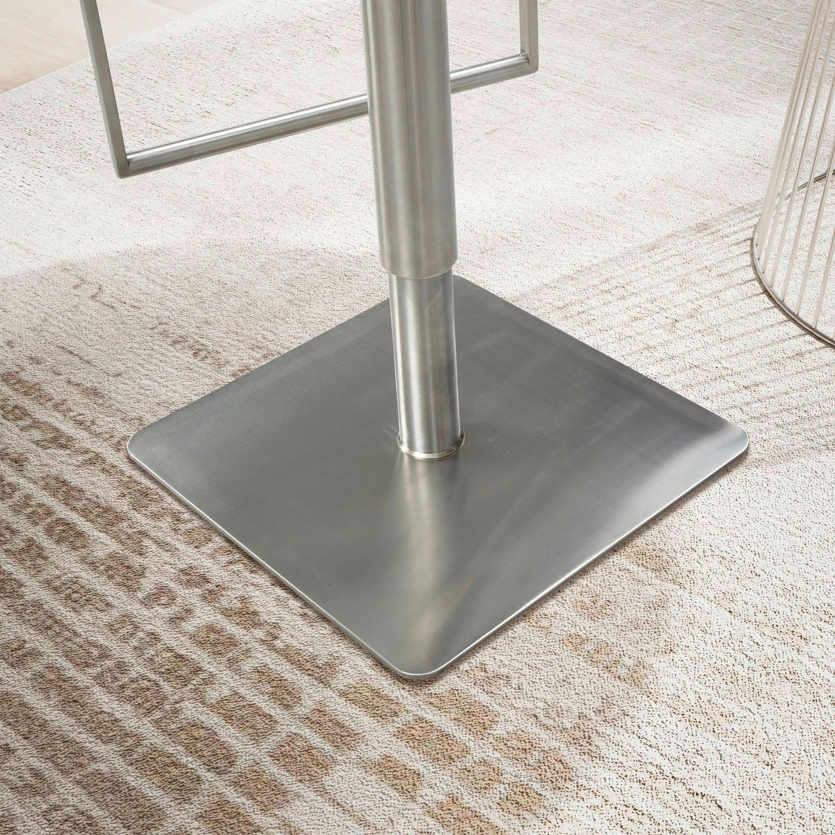 Barhocker schwarz Kunstleder B/H/T: ca. 38x91x39 cm Barhocker - schwarz (38,00/91,00/39,00cm) - Wohnling