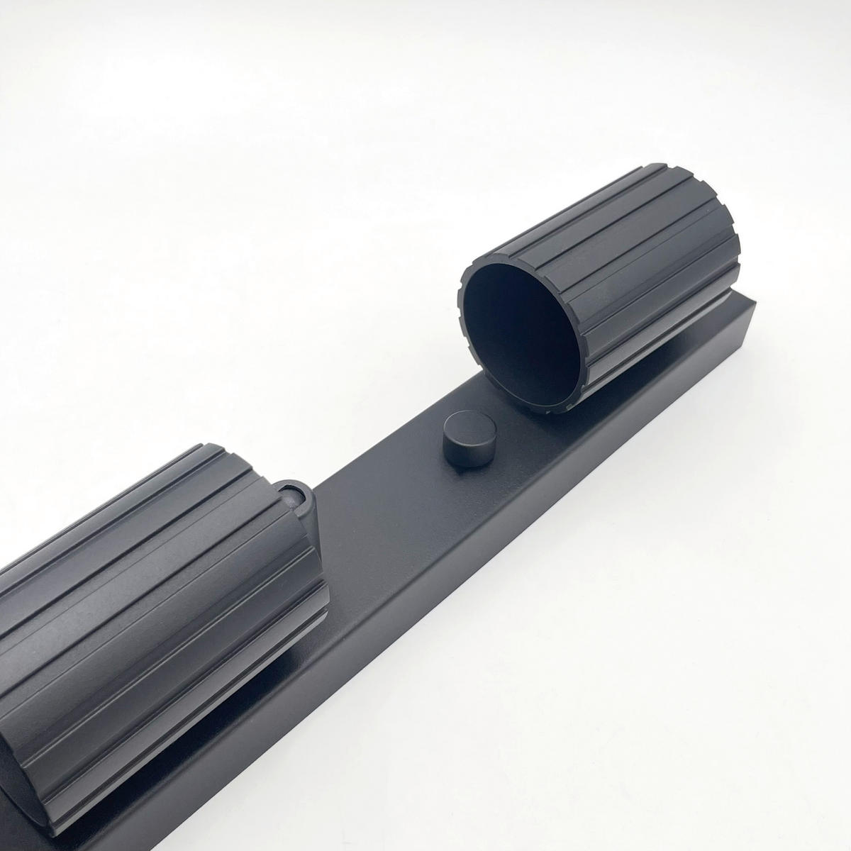 Lamkur Strahler schwarz Stahl B/H/L: ca. 6,5x16,5x81 cm 4 Brennstellen Prisma - schwarz (81,00/6,50/16,50cm) - Lamkur