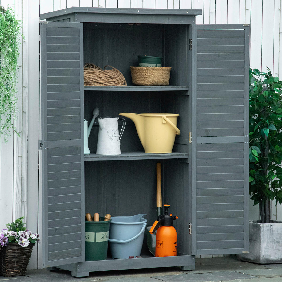 Outsunny Gartenschrank Gartenschrank - grau (87,00/46,50/160,00cm) - Outsunny