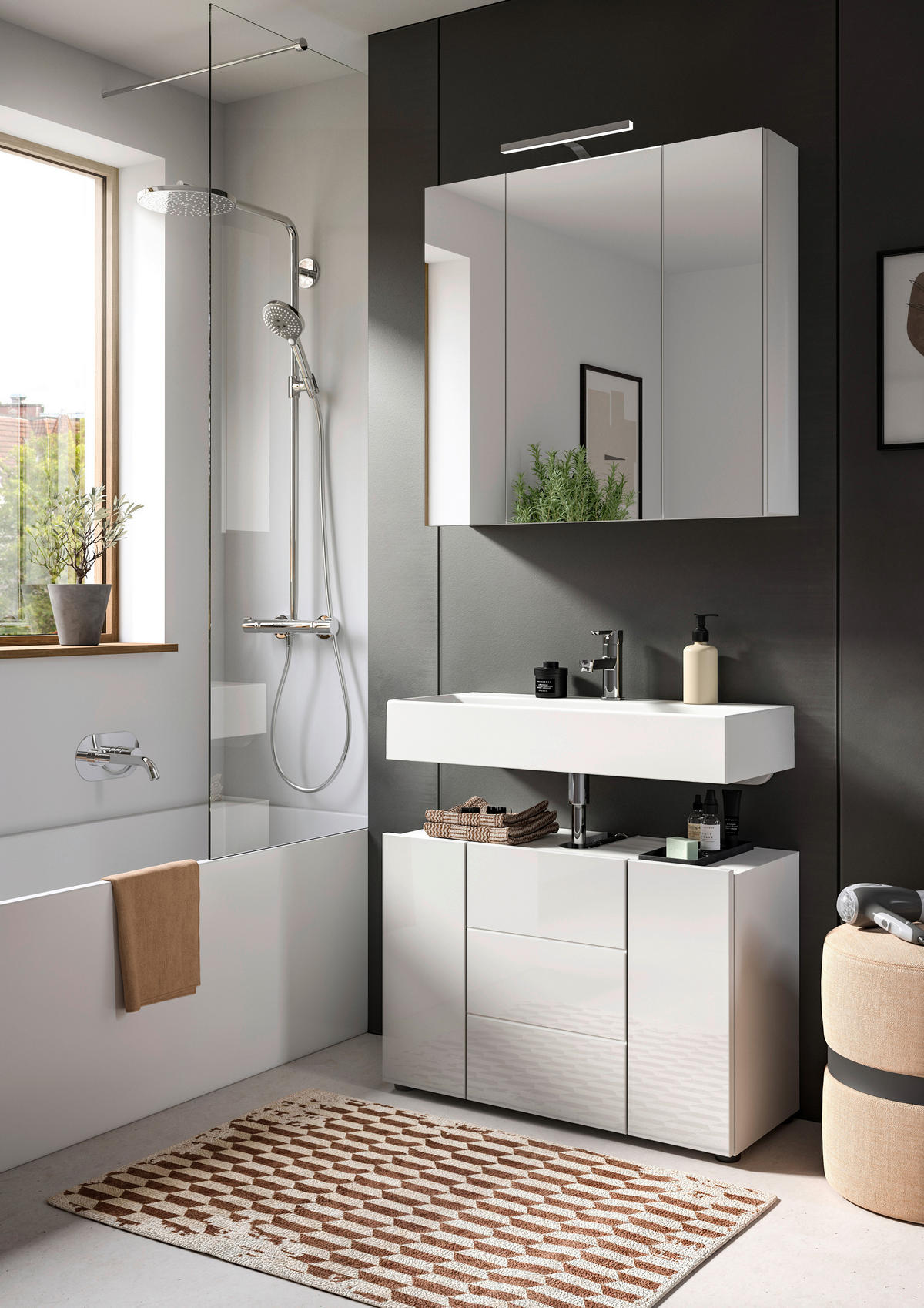 Badezimmer-Set VIRA weiß weiß Hochglanz B/H/T: ca. 82x190x34 cm VIRA - weiß (82,00/190,00/34,00cm) - xonox.home