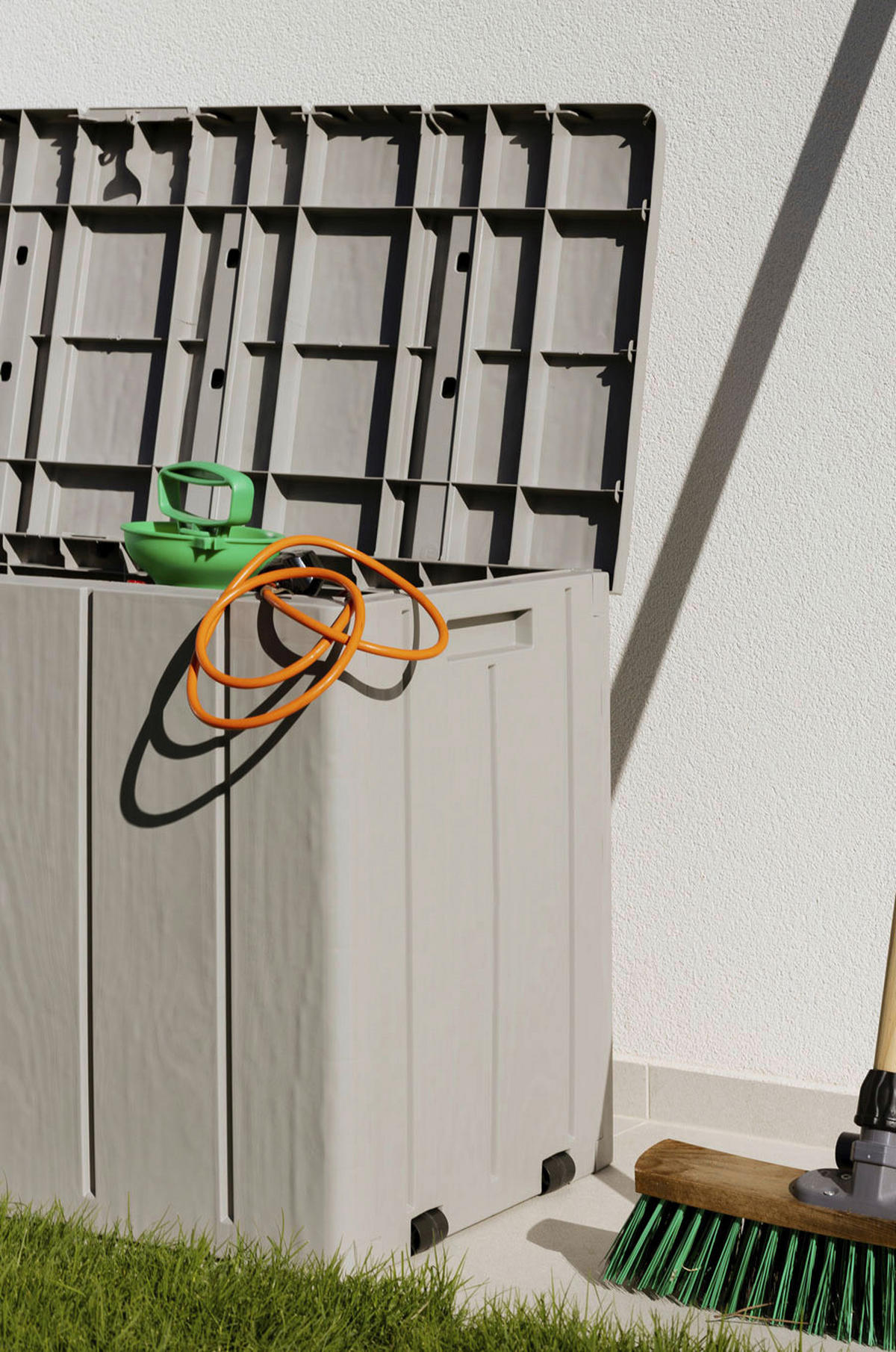 Toomax Aufbewahrungsbox Bravo grau Kunststoff B/H/L: ca. 56x45x117,5 cm Bravo - grau (117,50/56,00/45,00cm) - Toomax