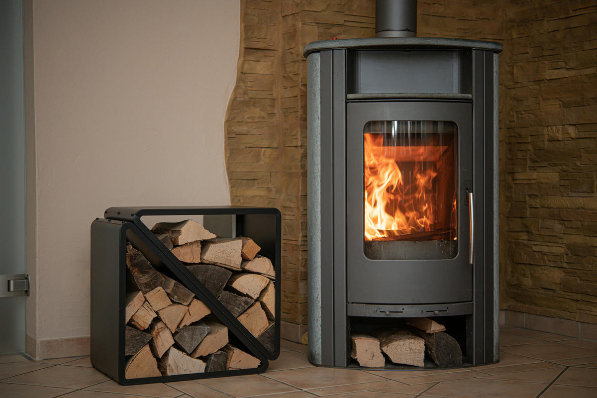 Westmann Kaminholzregal schwarz B/H: ca. 36x56 cm ca. 11 kg Kaminholzregal - schwarz (36,00/56,00cm) - Westmann