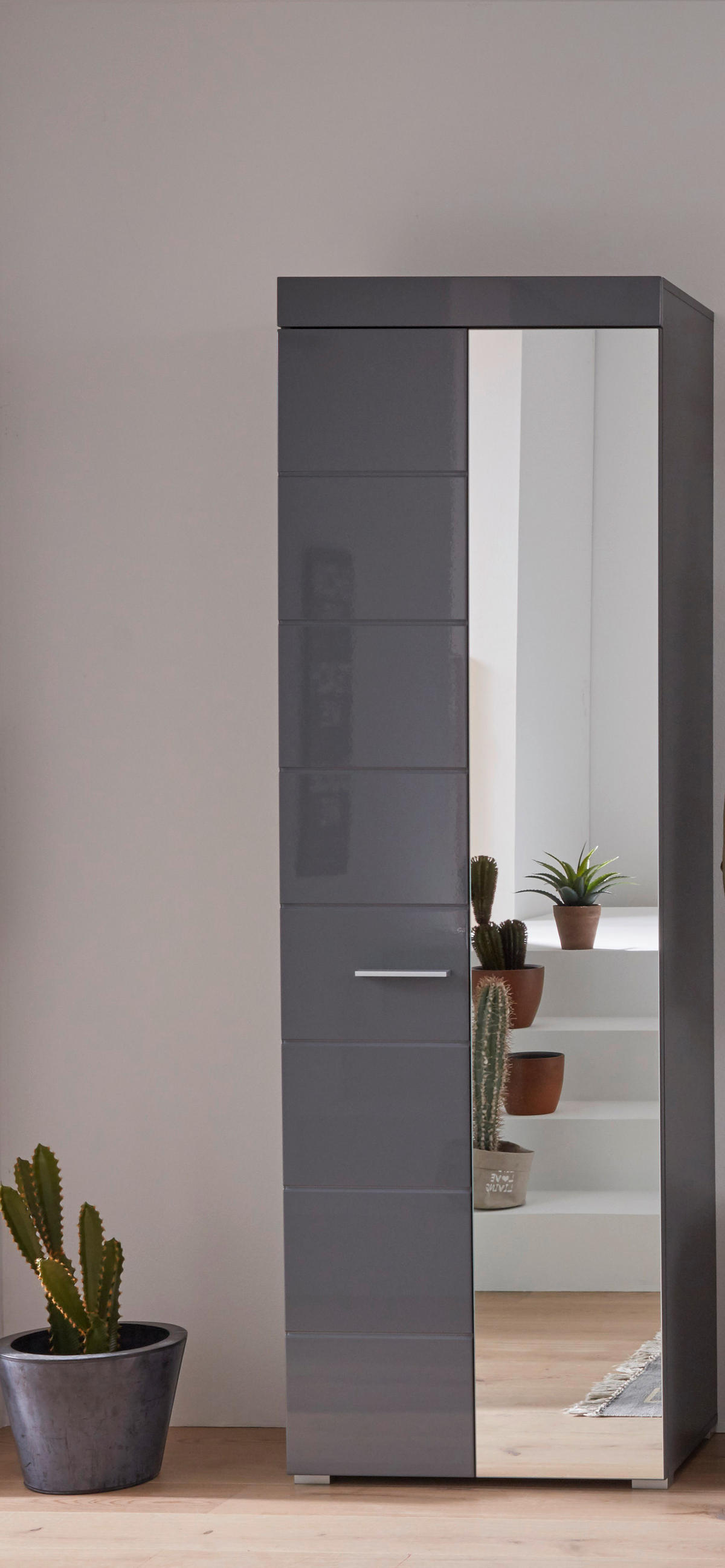 Garderobenschrank Amanda grau Hochglanz grau B/H/T: ca. 62x195x38 cm Amanda - grau (62,00/195,00/38,00cm) - Trendteam