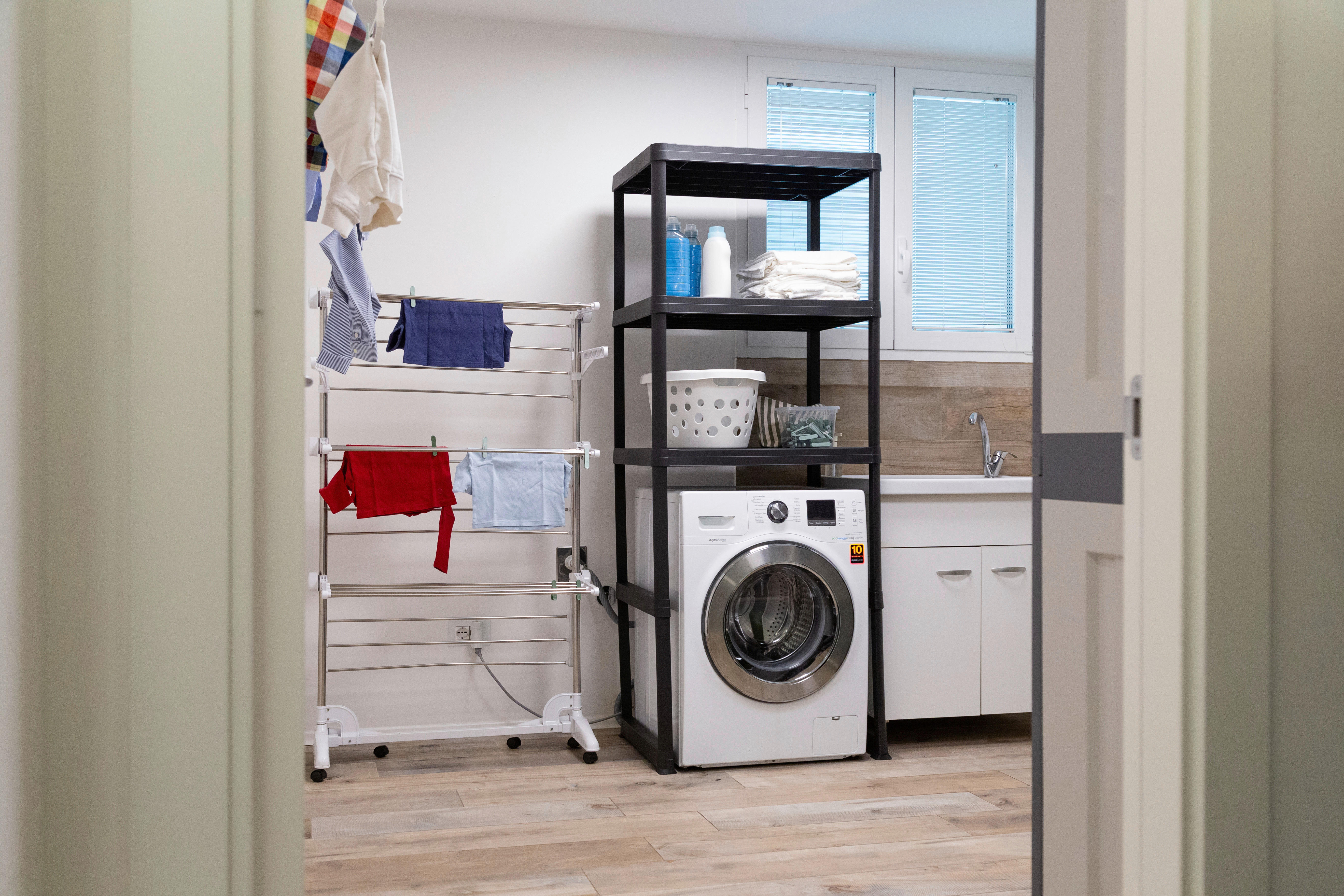 Thumbnail - DEA Waschmaschinenregal schwarz B/H/T: ca. 75x187x57,5 cm