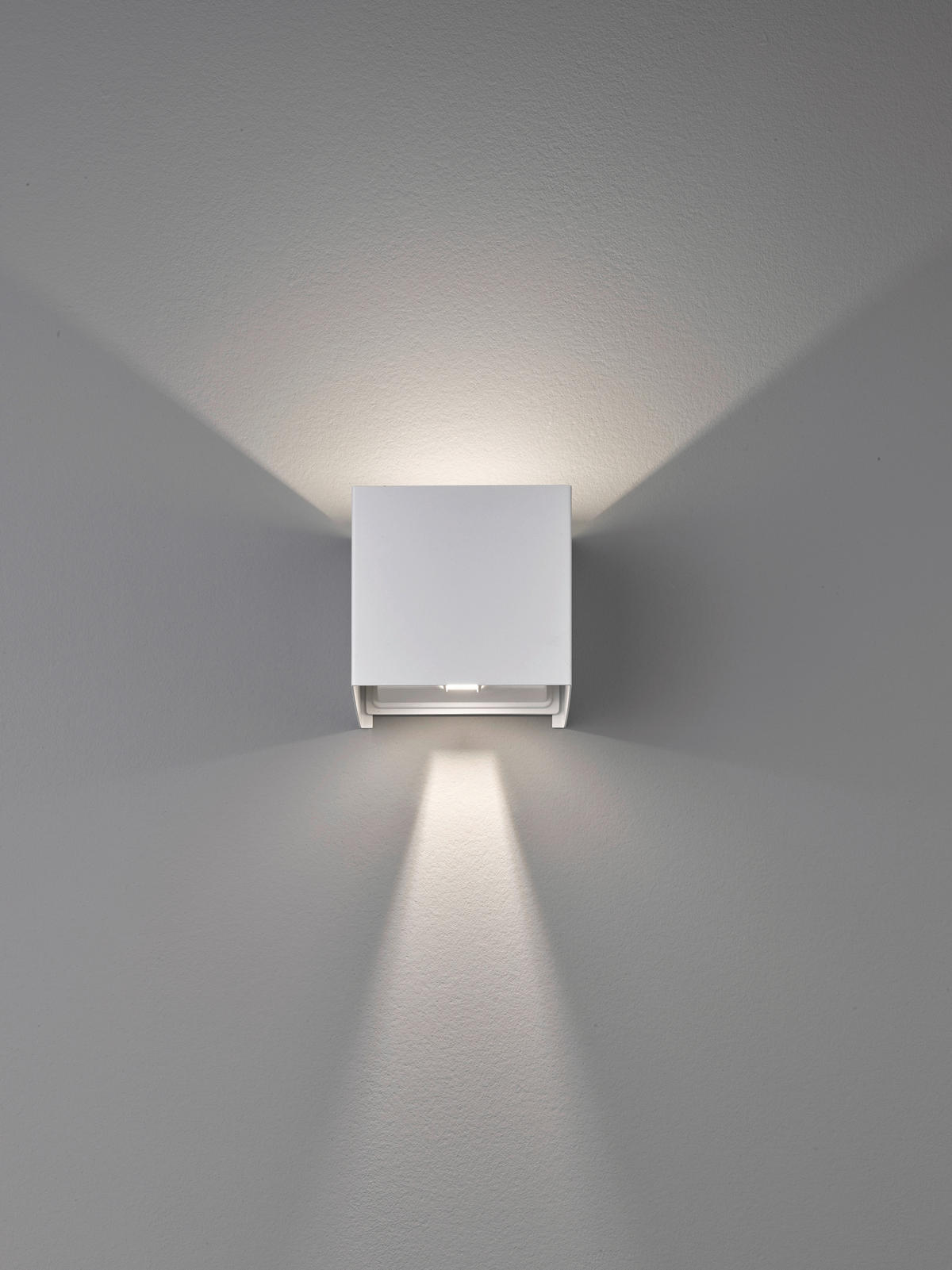 LED-Außen-Wandleuchte 30258 weiß B/H/T: ca. 11x10x10 cm Wall - weiß (11,00/10,00/10,00cm) - Fischer & Honsel