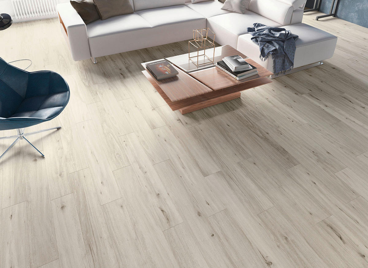 Laminatboden Eiche grau ca. 2,245 m² im Paket  B/L: ca. 19,4x128,6 cm pro Paket Eiche grau ca. 2,245 m² im Paket - grau (19,40/128,60cm)