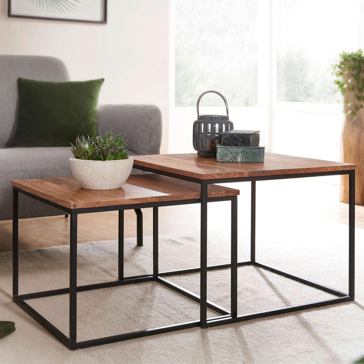 Couchtisch 2er-Set. natur schwarz pulverbeschichtet 2er-Set. - natur/schwarz - Wohnling
