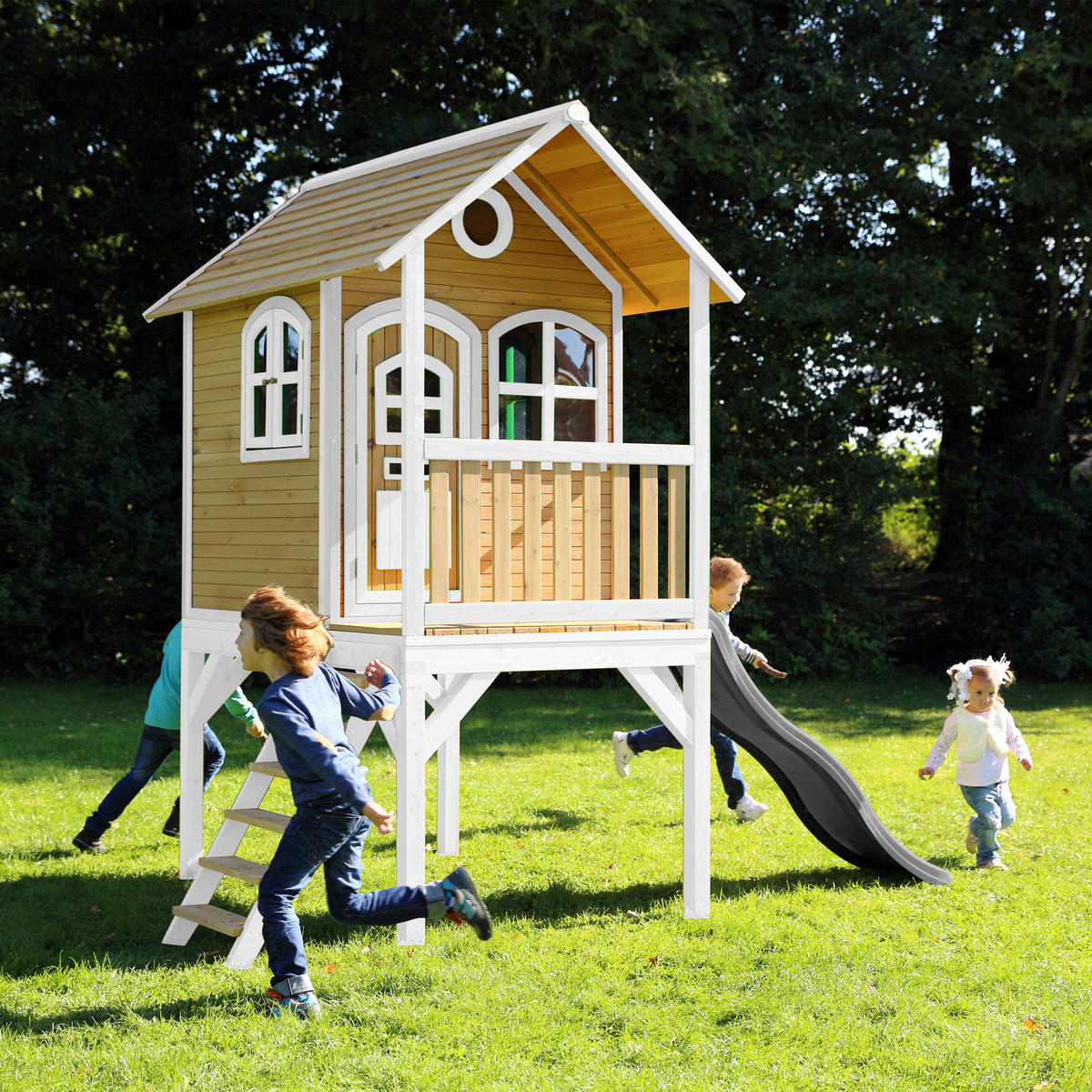AXI Spielhaus Laura weiß B/H/L: ca. 318x272x191 cm Laura - braun/weiß (191,00/318,00/272,00cm) - AXI