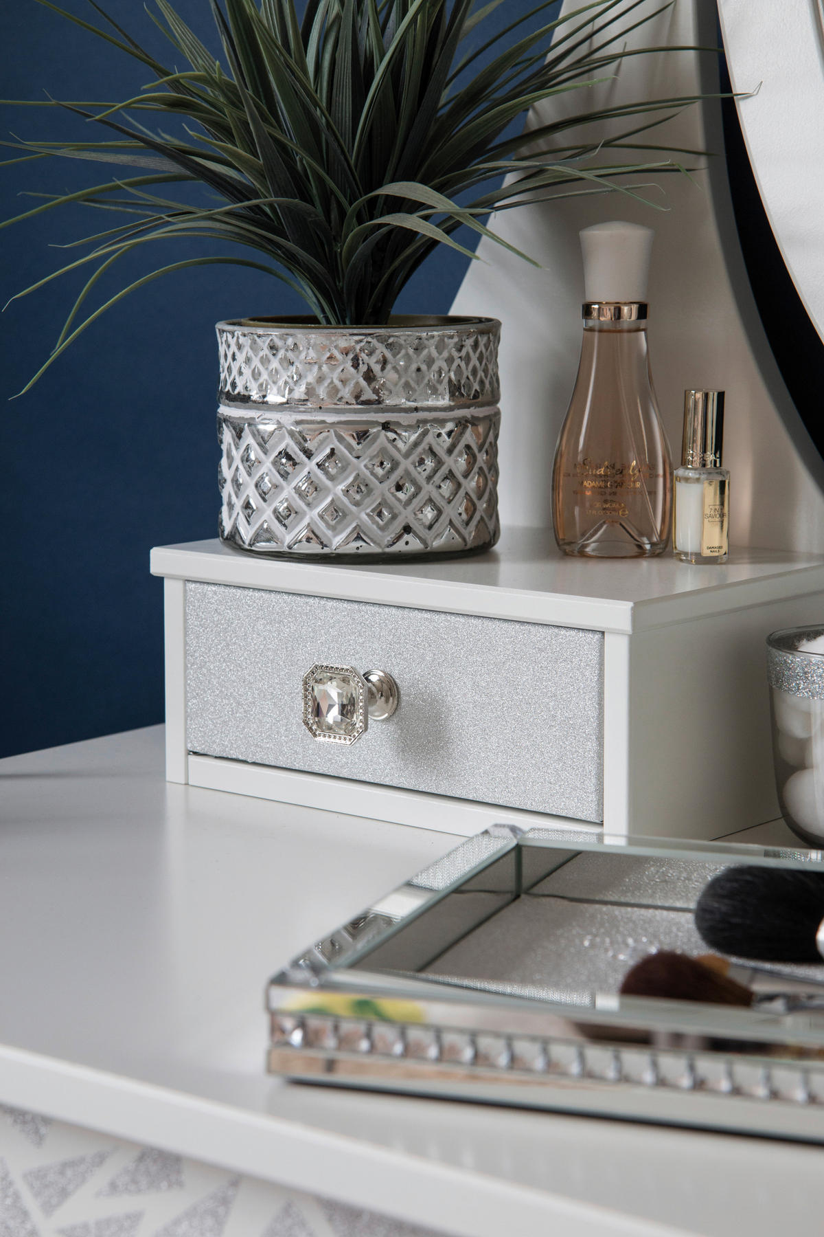 d-c-fix Dekofolie Metallic silber B/L: ca. 67,5x200 cm Klebefolie_d-c-fix_F3418011 - silber (67,50/200,00cm) - d-c-fix