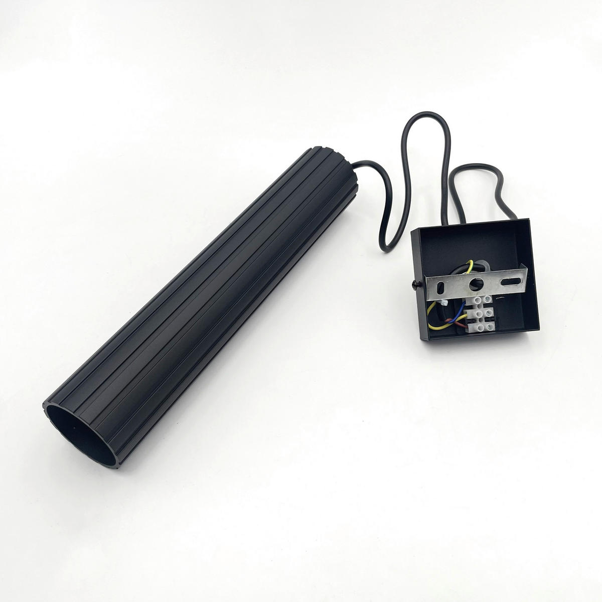 Lamkur Strahler schwarz Stahl B/H/L: ca. 6,5x118x6,5 cm 1 Brennstellen Prisma - schwarz (6,50/6,50/118,00cm) - Lamkur