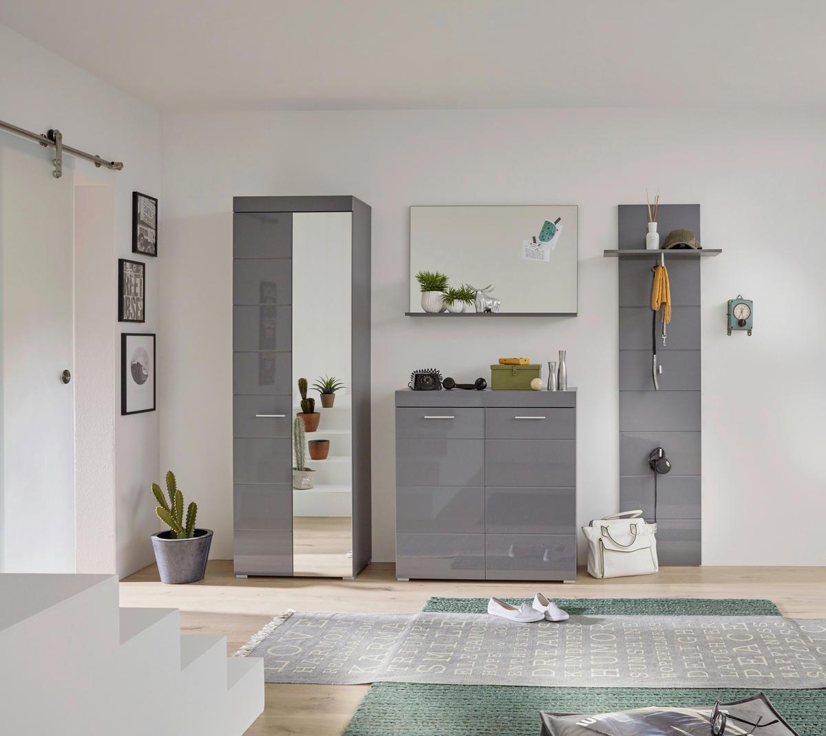 Garderobenschrank Amanda grau Hochglanz grau B/H/T: ca. 62x195x38 cm Amanda - grau (62,00/195,00/38,00cm) - Trendteam