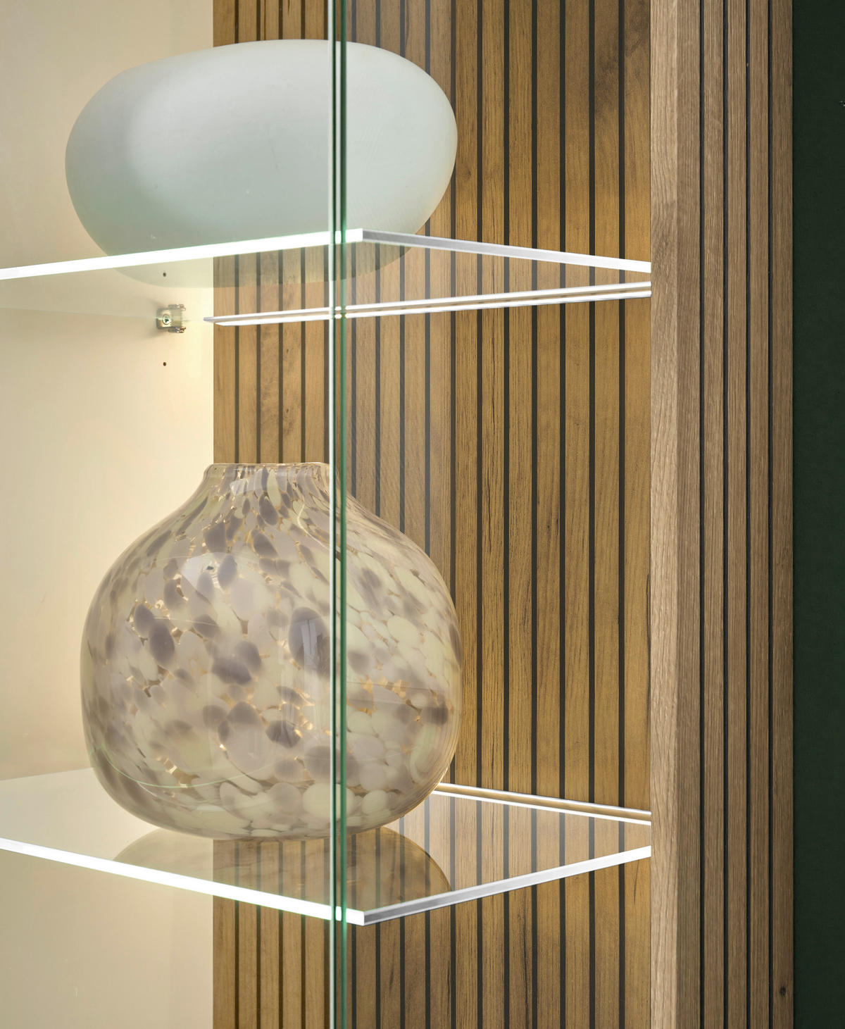 Vitrine Hudson weiß matt Eiche Evoke Coast Nachbildung B/H/T: ca. 75x180x38 cm Hudson - Eiche/weiß (75,00/180,00/38,00cm)