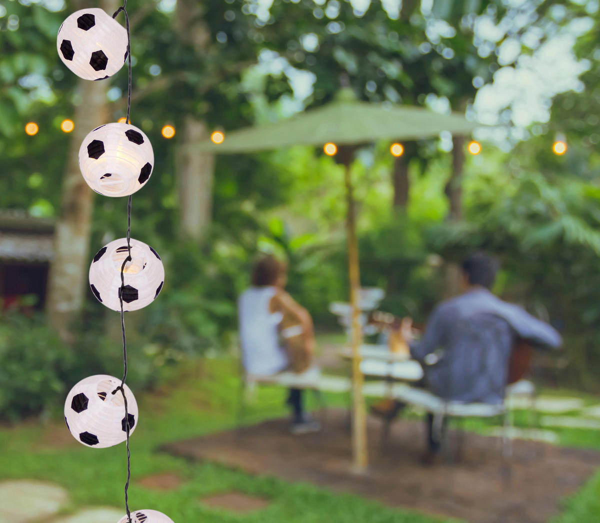 LED-Lichterkette FUßBALL mit LED 5218126 weiß Metall Kunststoff Textil L: ca. 200 cm LED Lichterkette FUßBALL mit LED - weiß (200,00cm) - Näve Leuchten