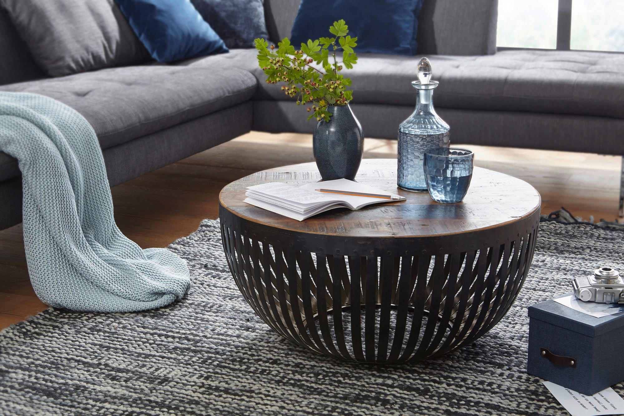 Thumbnail - Wohnling Couchtisch braun schwarz Echtholz Eisen B/H/T: ca. 70x33x70 cm