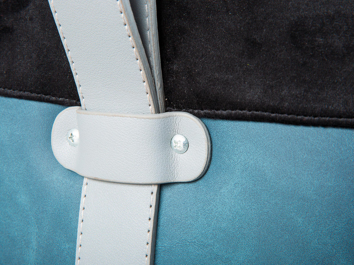 Inter Link Hocker Osame schwarz blau MDF Samtoptik B/H/T: ca. 38x43x33 cm Osame - blau/schwarz (38,00/43,00/33,00cm) - Inter Link