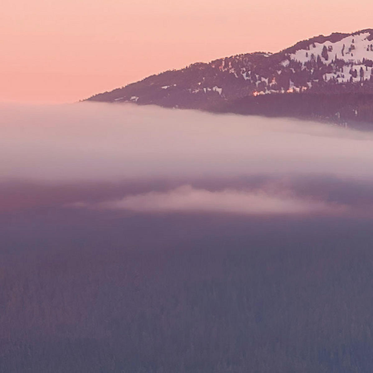 Komar Fototapete Kingdom of a Mountain B/L: ca. 450x280 cm Kingdom of a Mountain - (450,00/280,00cm) - Komar