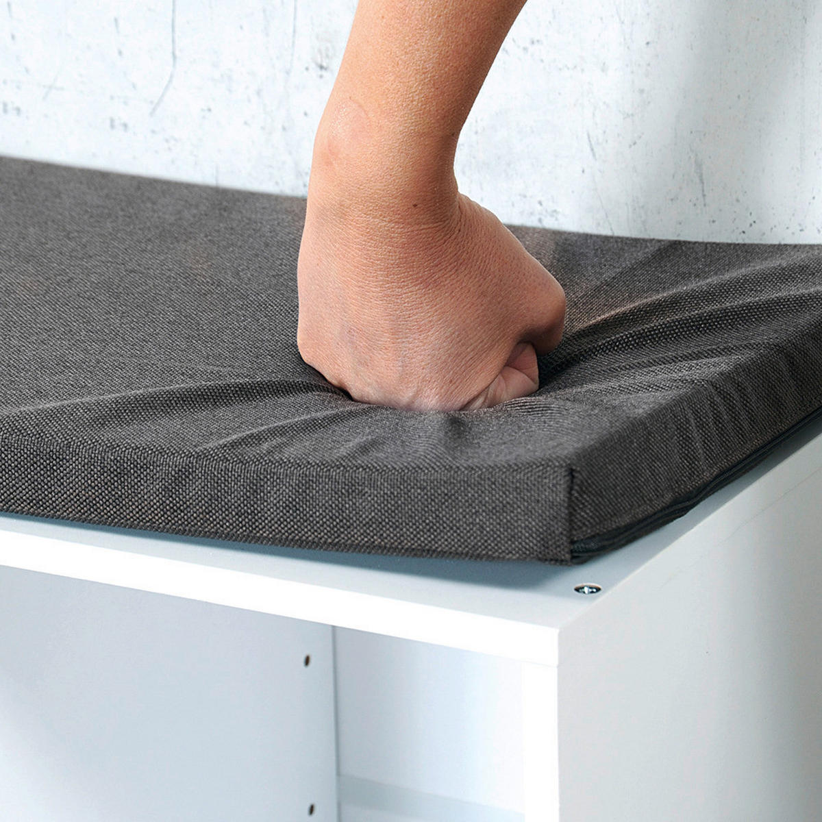 Kesper Schuhschrank mit Sitzkissen weiß Spanplatte B/H/L: ca. 29,5x48x103,5 cm Schuhschrank_mit_Sitzkissen - braun/weiß (103,50/29,50/48,00cm) - Kesper
