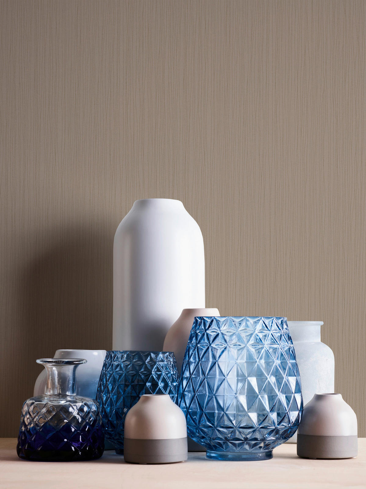 A.S.Creation Vliestapete Attractive Uni braun B/L: ca. 53x1005 cm Attractive - braun (53,00/1005,00cm) - A.S.Creation