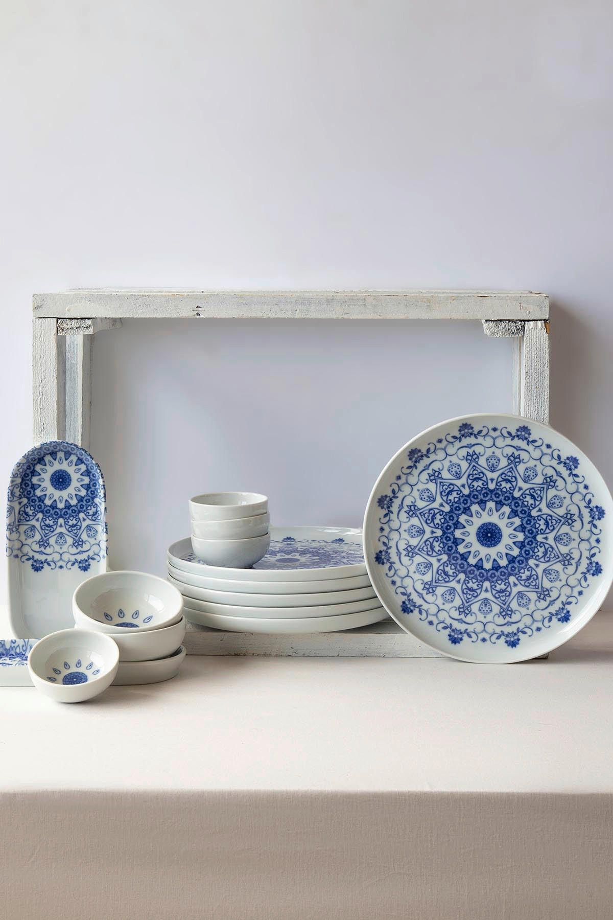 HermiaConcept Frühstücksservice weiß Porzellan 14 tlg. Frühstücksservice_14tlg. - blau/weiß - HermiaConcept