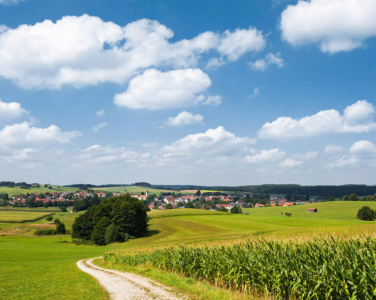 Komar Fototapete Bayrische Idylle B/L: ca. 350x280 cm Bayrische Idylle - (350,00/280,00cm) - Komar