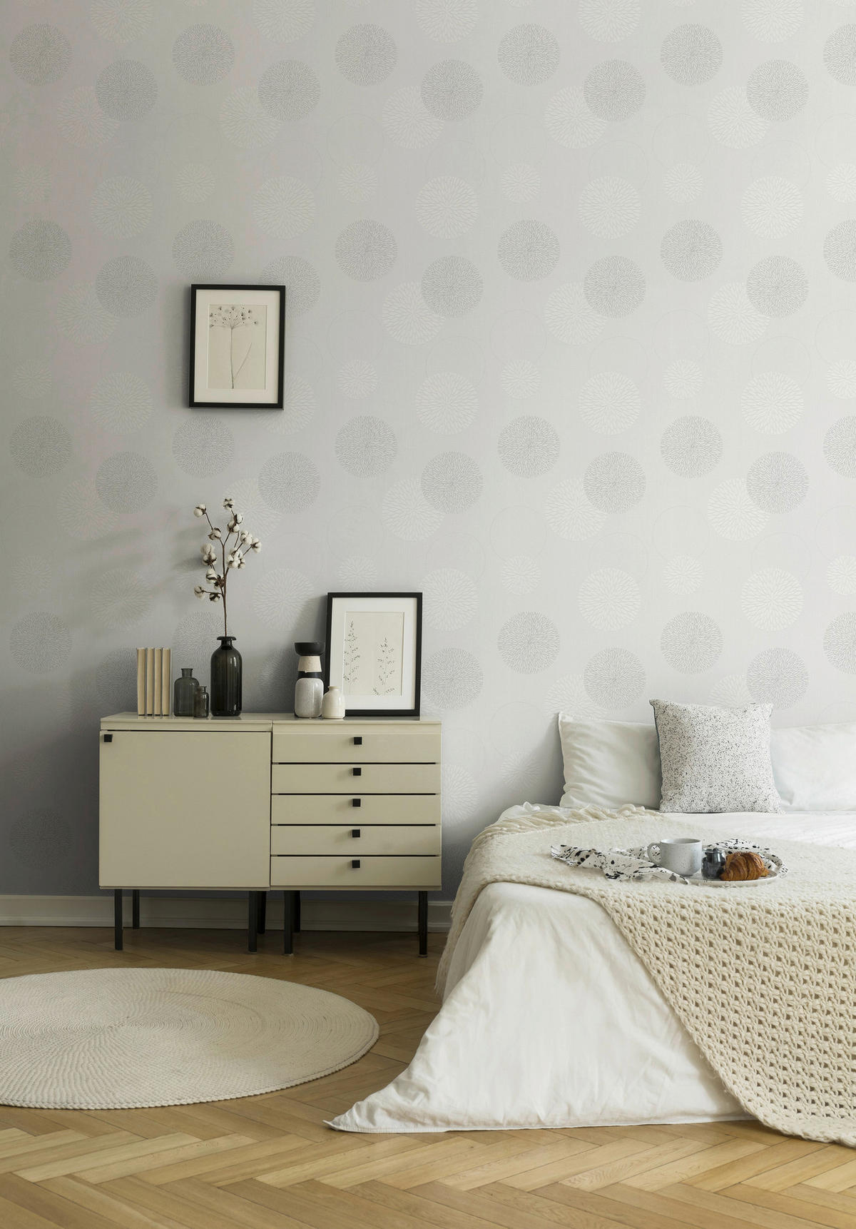 A.S.Creation Vliestapete Black & White Punkte creme B/L: ca. 53x1005 cm Black & White - creme (53,00/1005,00cm) - A.S.Creation