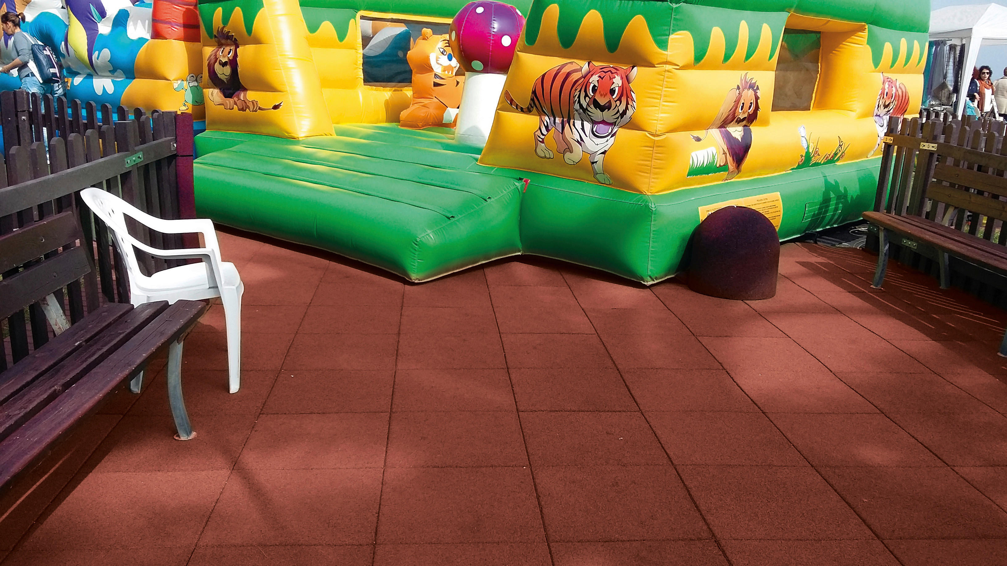 Thumbnail - Anti-Trauma Play Bodenfliesen rot B/L: ca. 40x40 cm