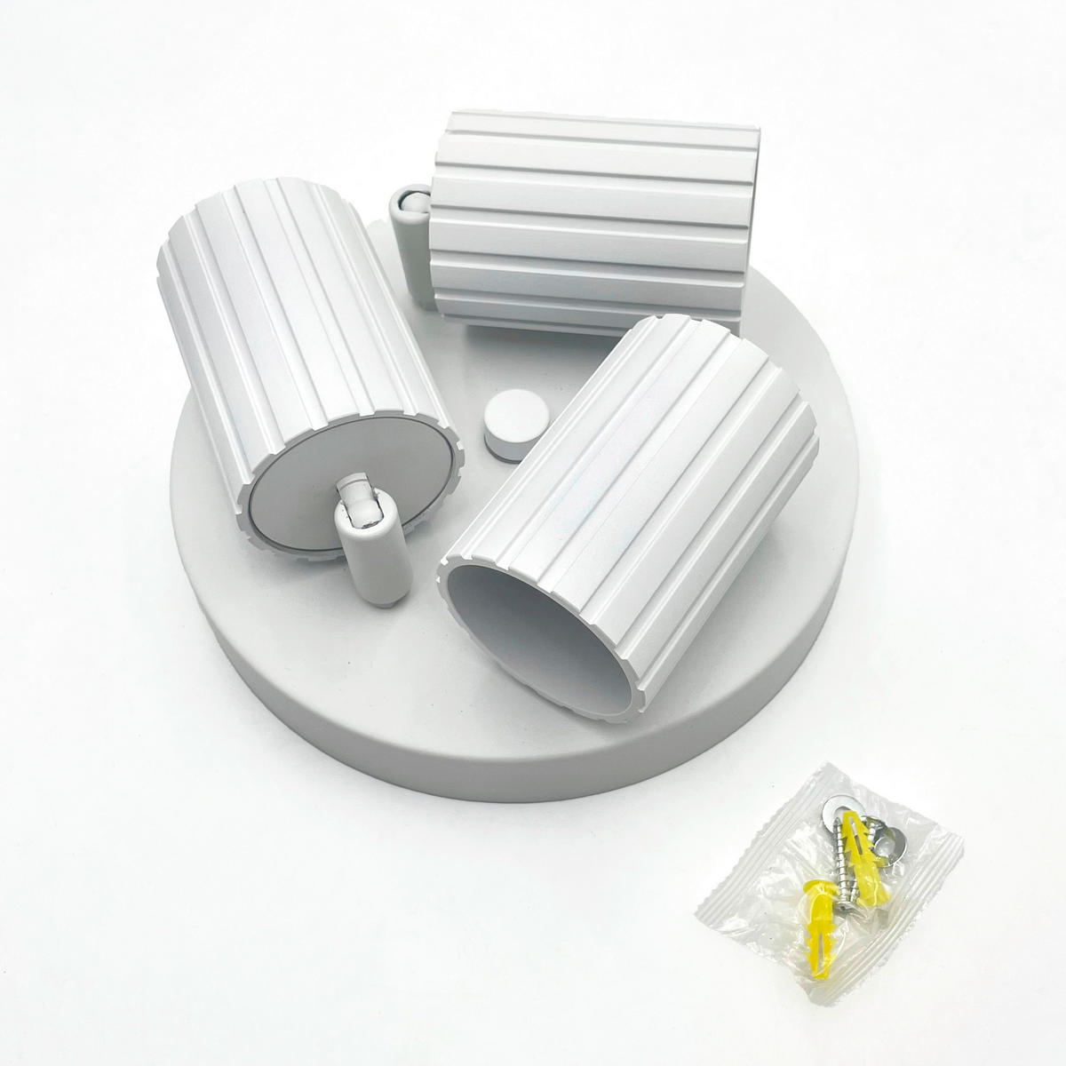 Lamkur Strahler weiß Stahl B/H/L: ca. 18x19,5x18 cm 3 Brennstellen Prisma - weiß (18,00/18,00/19,50cm) - Lamkur