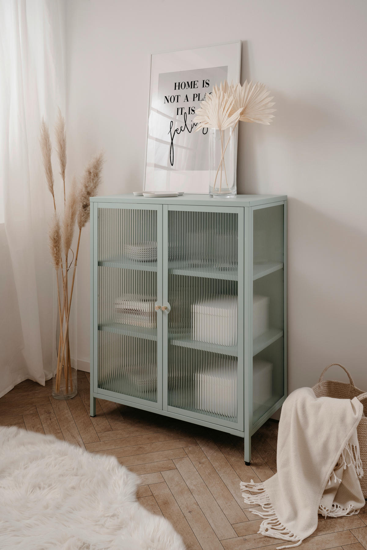 Vitrine Milton mint B/H/T: ca. 80x102x40 cm Milton - mint (80,00/102,00/40,00cm)