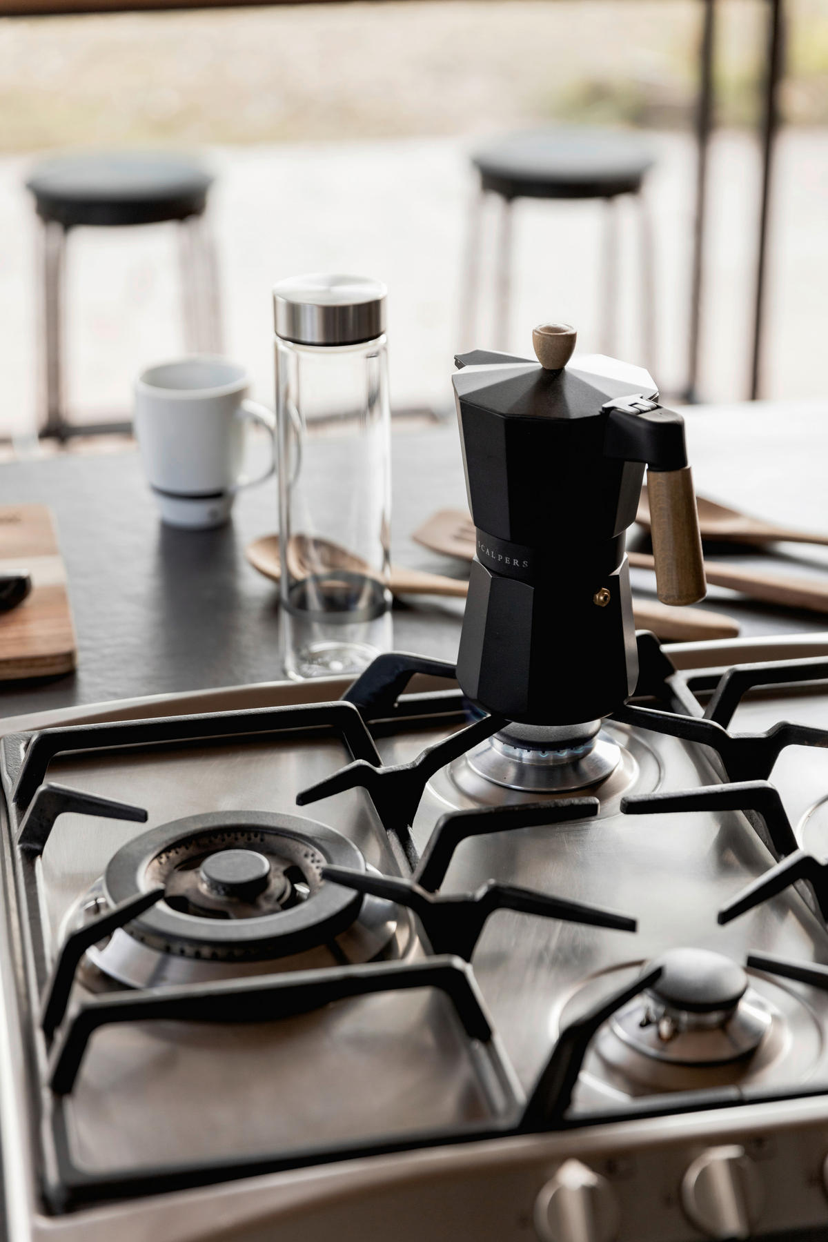 SCALPERS HOME Kaffemaschine schwarz Aluminium B/H/T: ca. 17x20,5x10 cm 365 - schwarz (17,00/20,50/10,00cm) - SCALPERS HOME