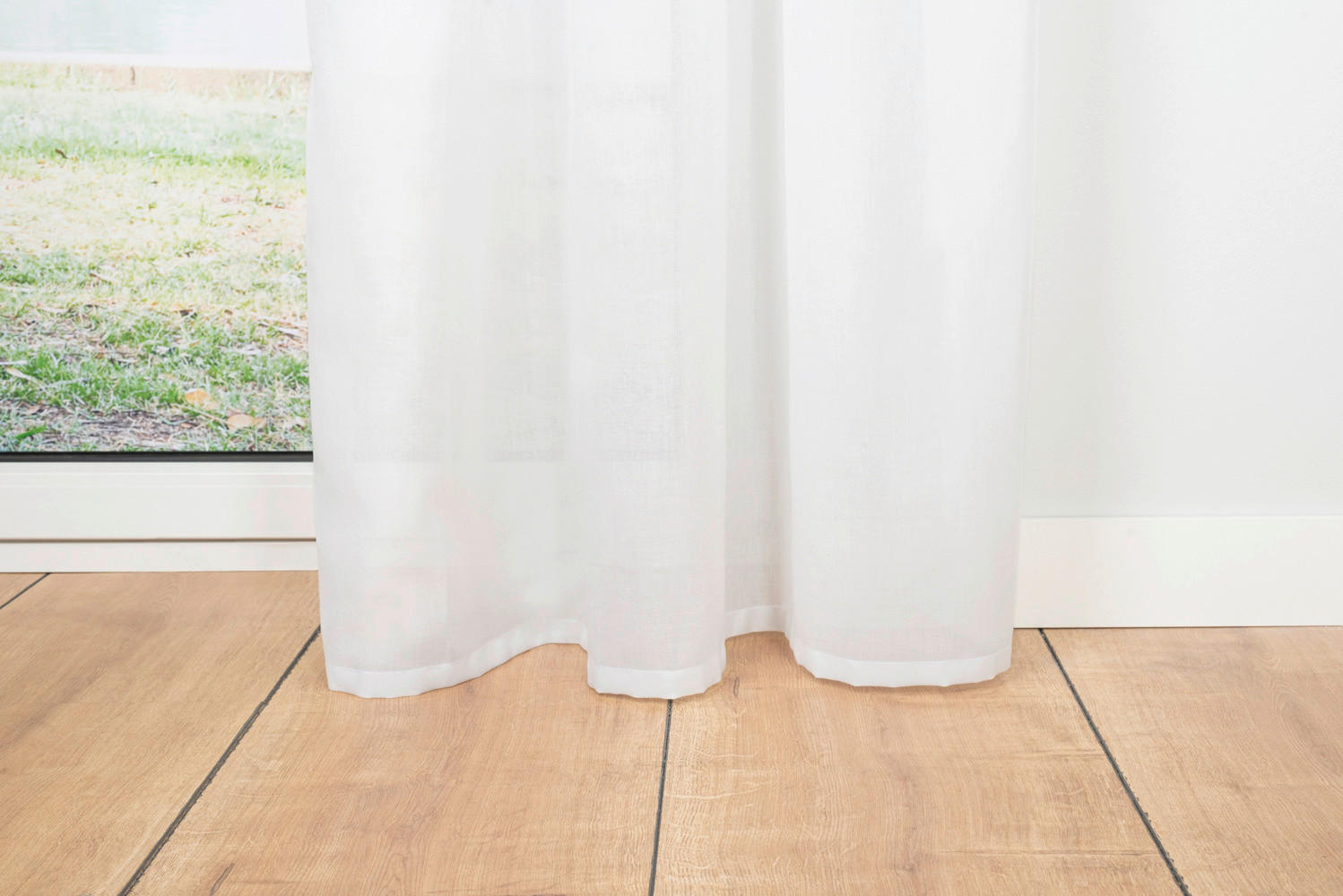 Ösenvorhang BREEZE weiß B/L: ca. 135x300 cm BREEZE - weiß (135,00/300,00cm)