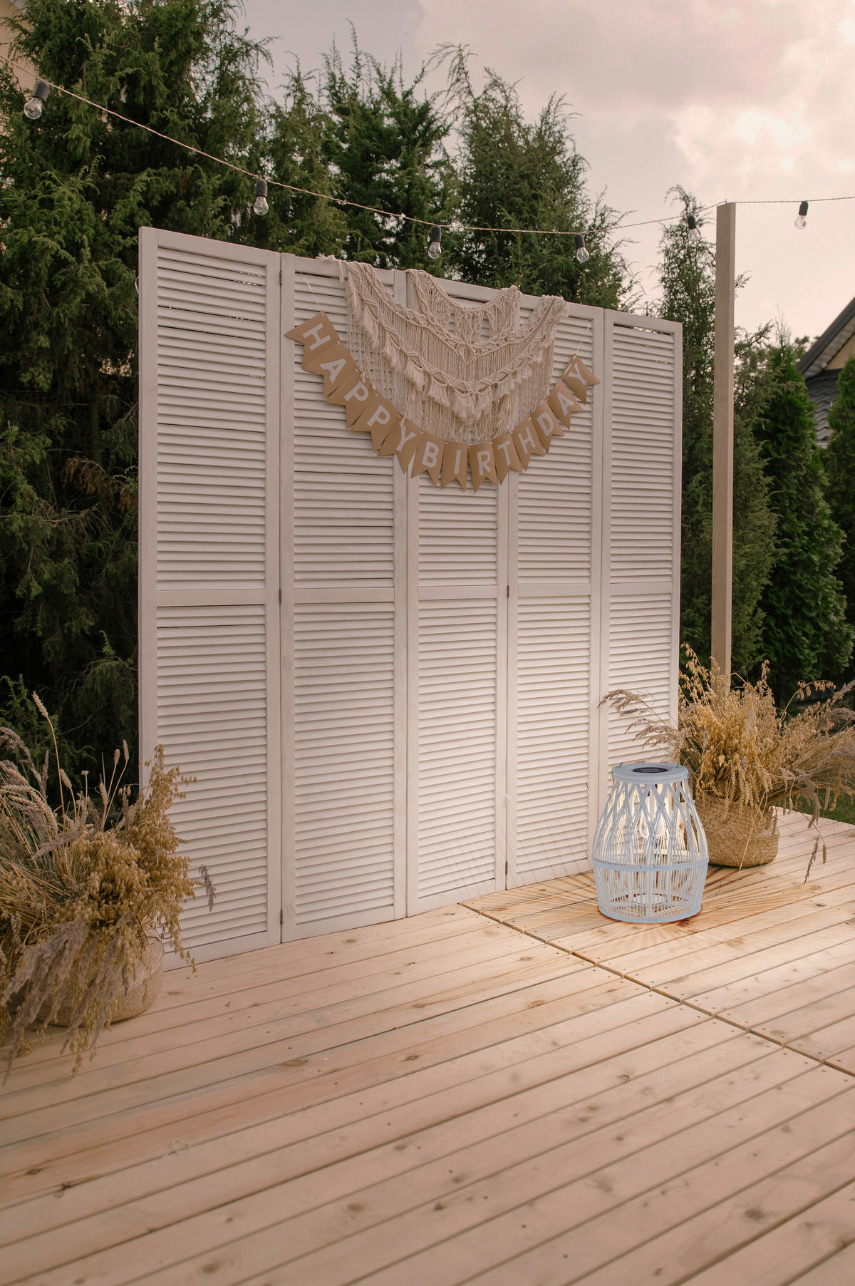 Solarleuchte 5307623 weiß Rattan Holz B/H/T: ca. 29x34x29 cm Korbinian - weiß (29,00/34,00/29,00cm) - Näve Leuchten