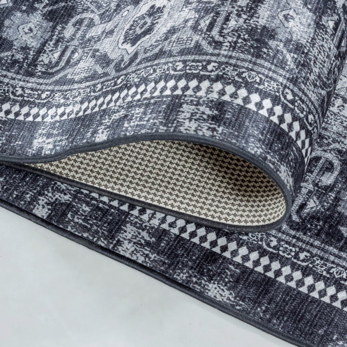 Ayyildiz Teppich FIESTA schwarz B/L: ca. 80x150 cm FIESTA - schwarz (80,00/150,00cm) - Ayyildiz