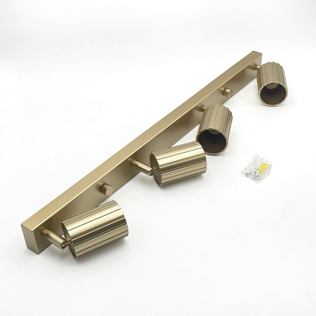 Lamkur Strahler gold Stahl B/H/L: ca. 6,5x16,5x81 cm 4 Brennstellen Prisma - gold (81,00/6,50/16,50cm) - Lamkur