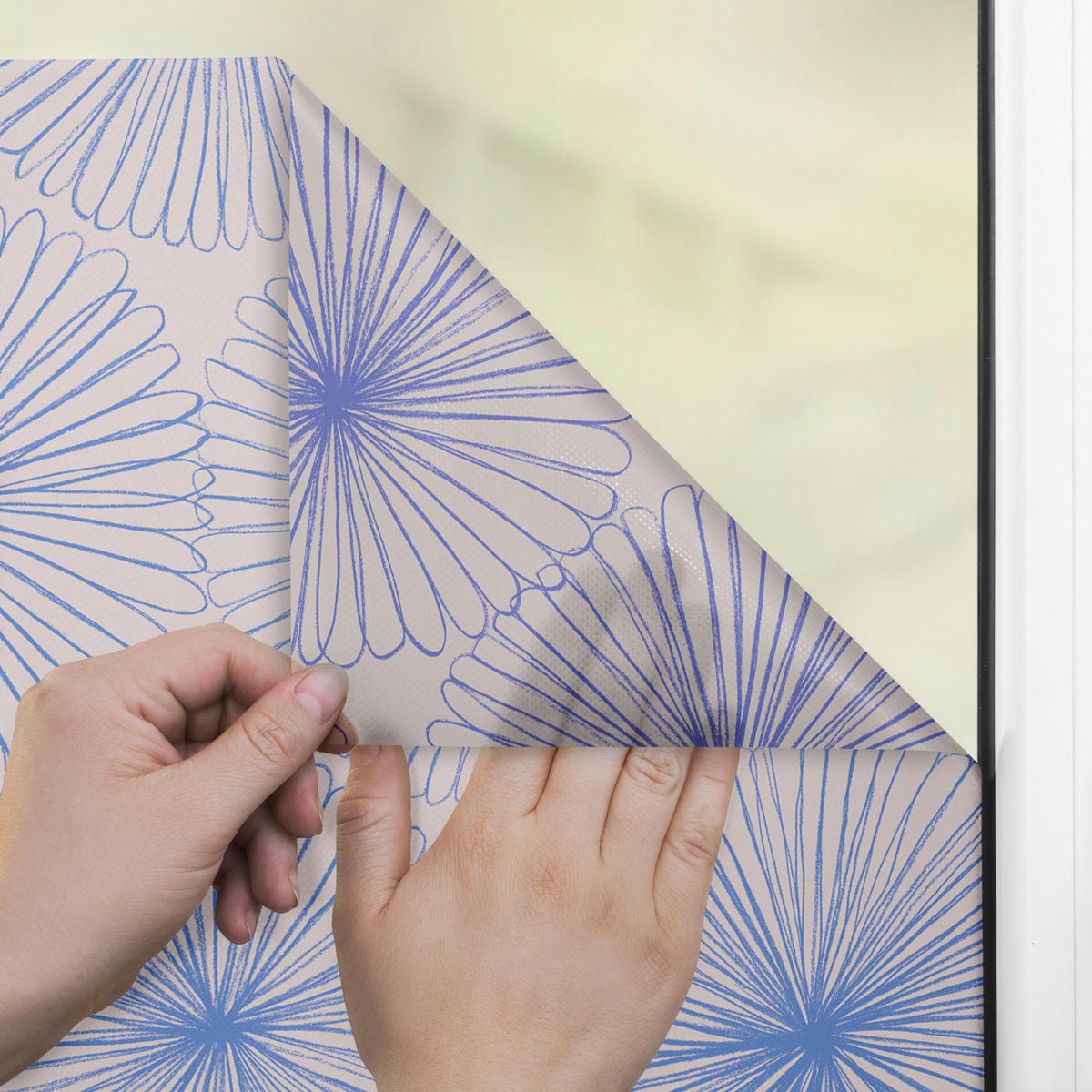 LICHTBLICK Fensterfolie Flower Wheel Floral Flower Wheel blau B/L: ca. 100x130 cm Flower Wheel - blau (100,00/130,00cm) - LICHTBLICK