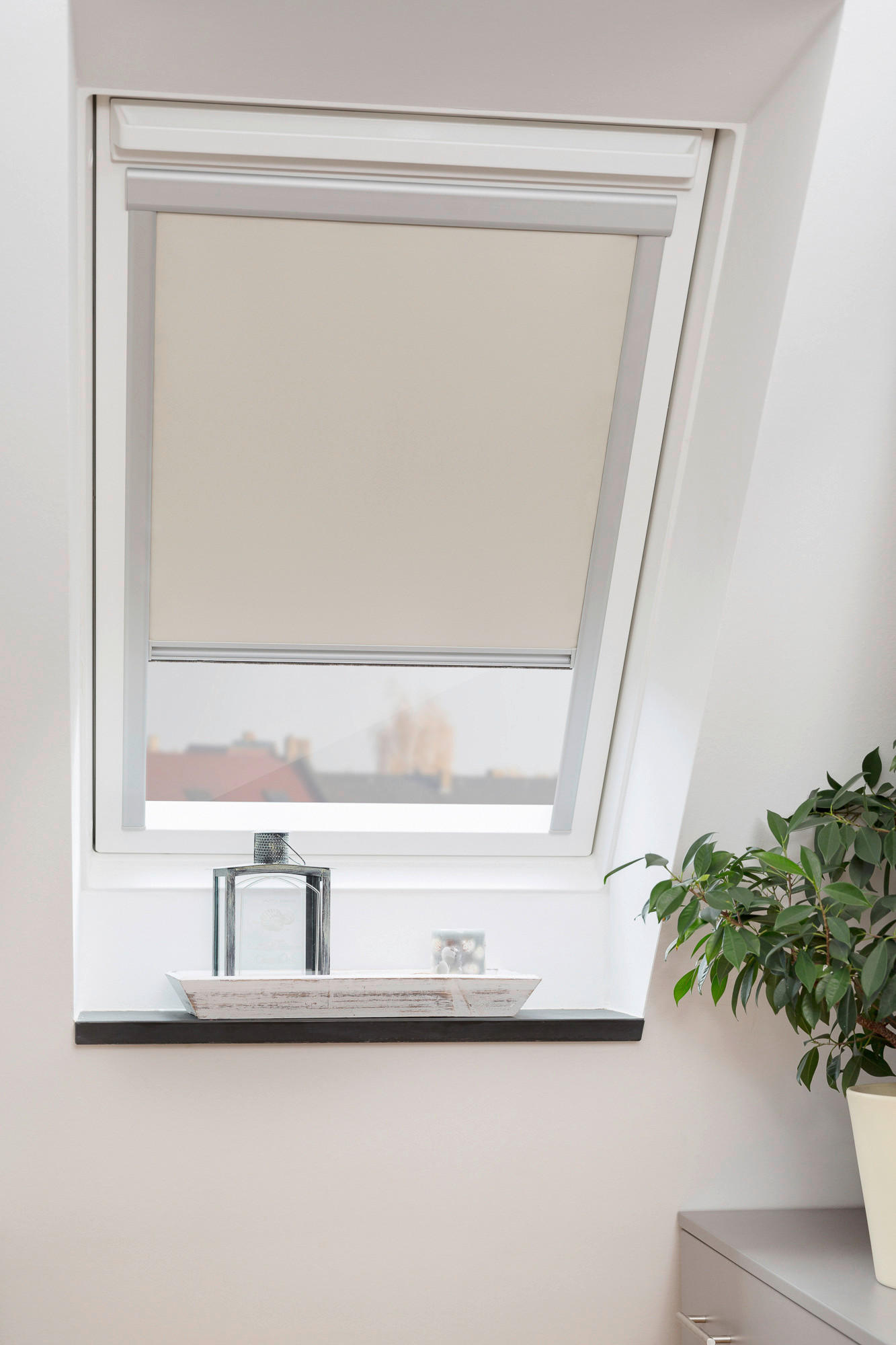 Dachfensterrollo Skylight VD creme B/L: ca. 61,3x94 cm Skylight VD - creme (61,30/94,00cm) - LICHTBLICK