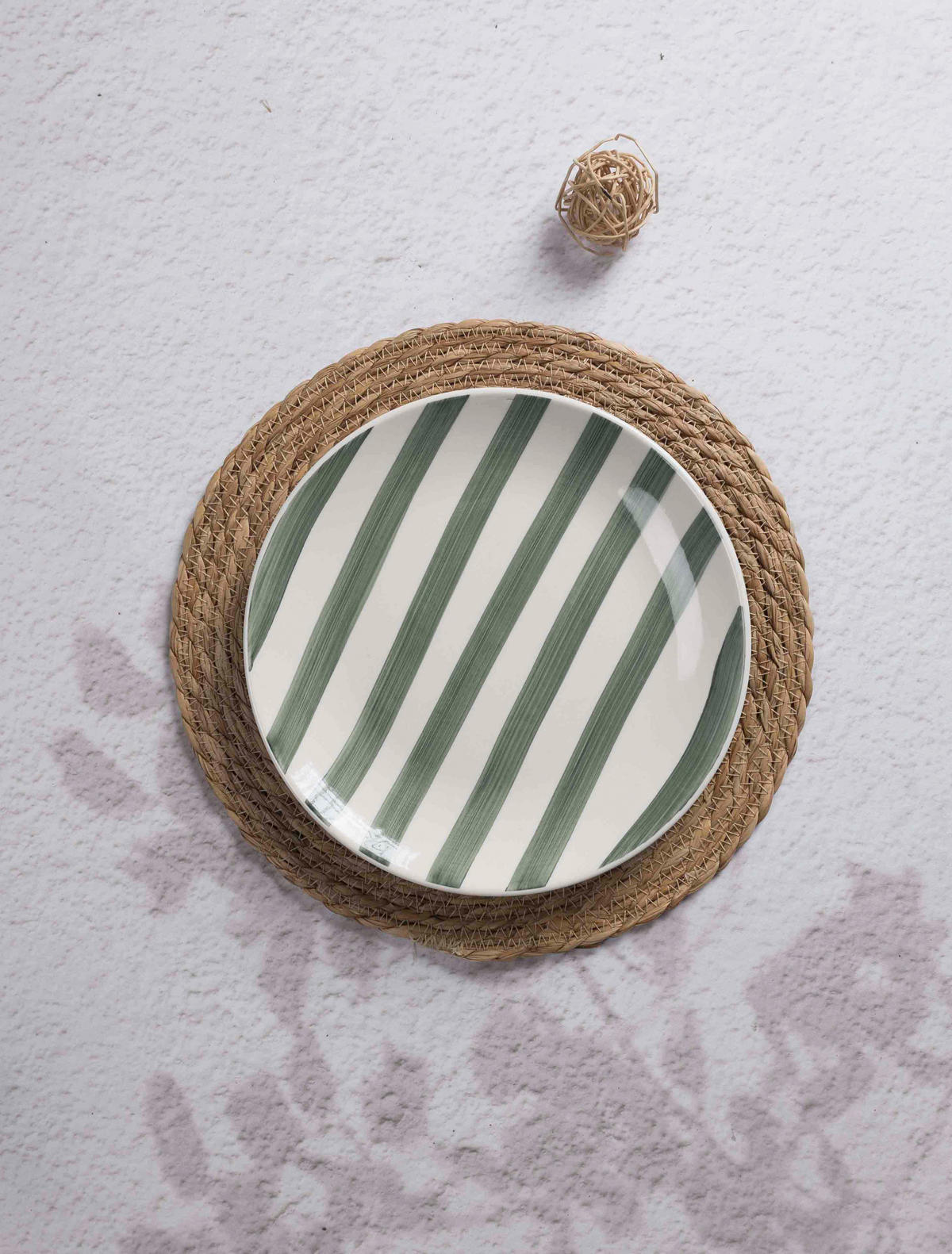 Teller grün Keramik H/D: ca. 2,3x19 cm Dessertteller_Stripes grün - weiß/grün (19,00/2,30cm)