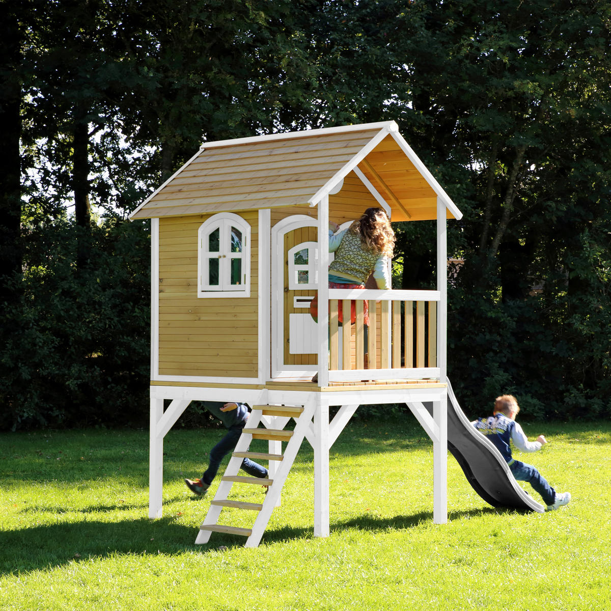 AXI Spielhaus Laura weiß B/H/L: ca. 318x272x191 cm Laura - braun/weiß (191,00/318,00/272,00cm) - AXI