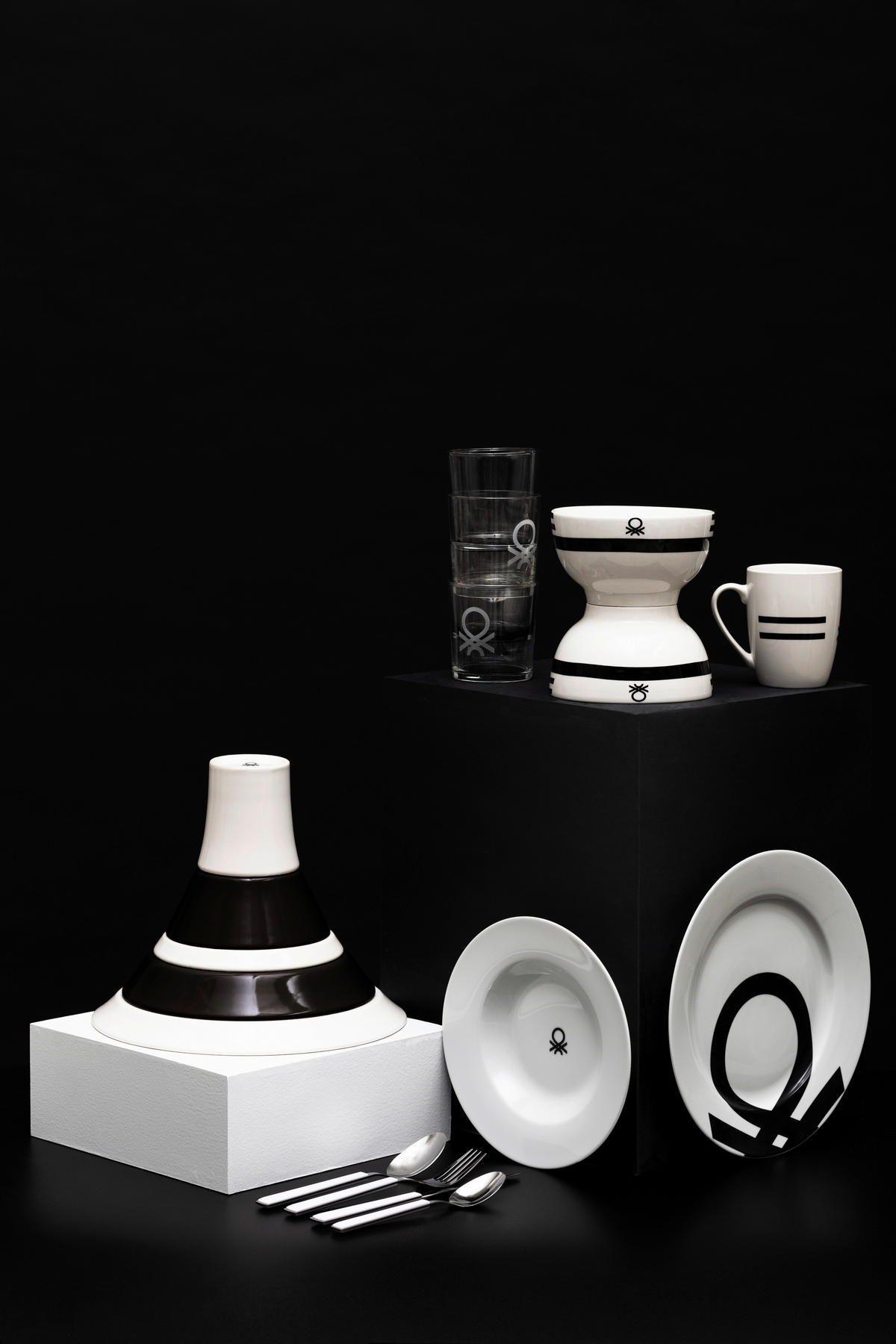BENETTON Kombiservice Black & white schwarz Steingut 5 tlg. Black & white - weiß/schwarz - BENETTON