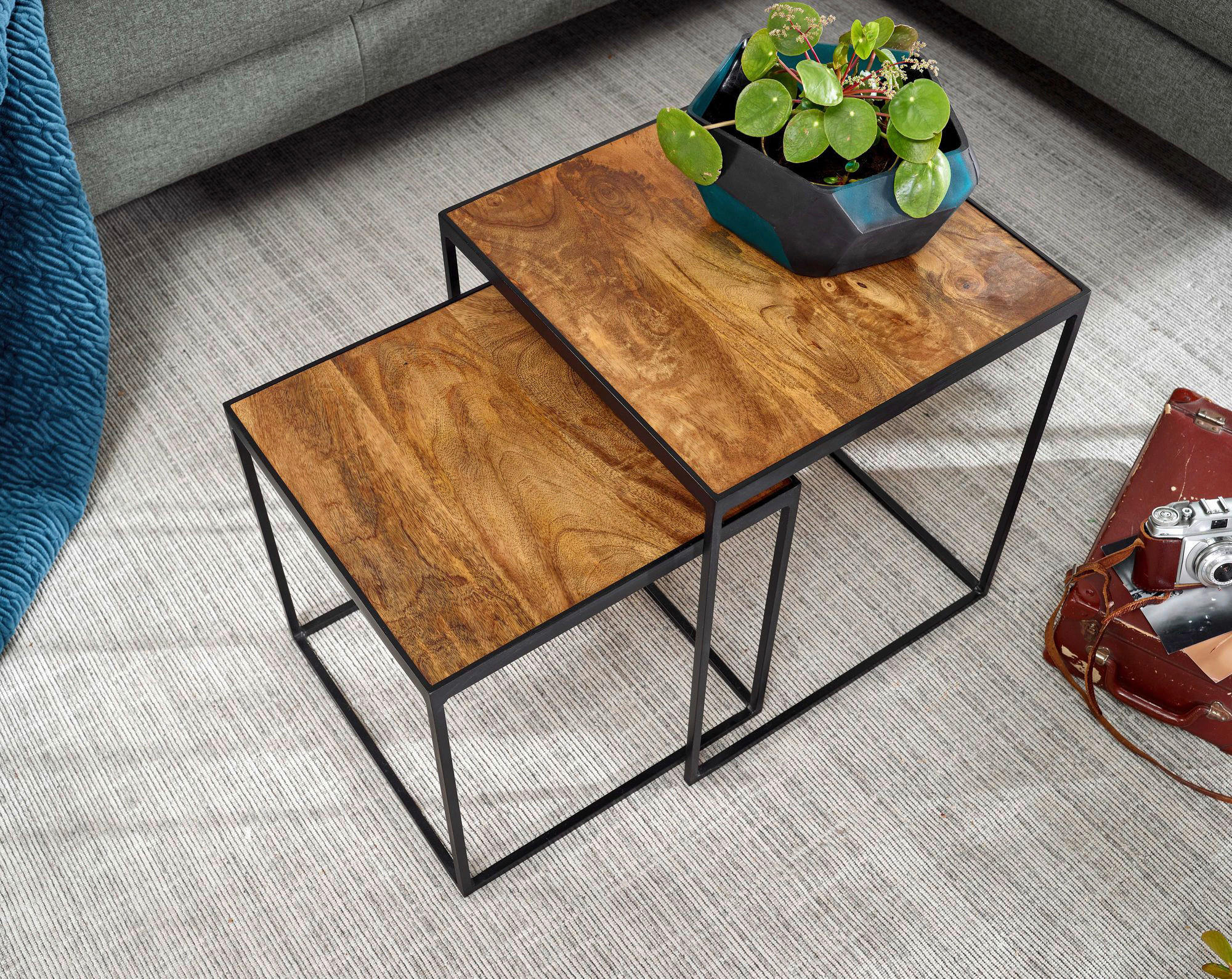 Beistelltisch 2er-Set. braun Holz B/H/T: ca. 40x44x40 cm 2er-Set. - braun (40,00/44,00/40,00cm) - Wohnling