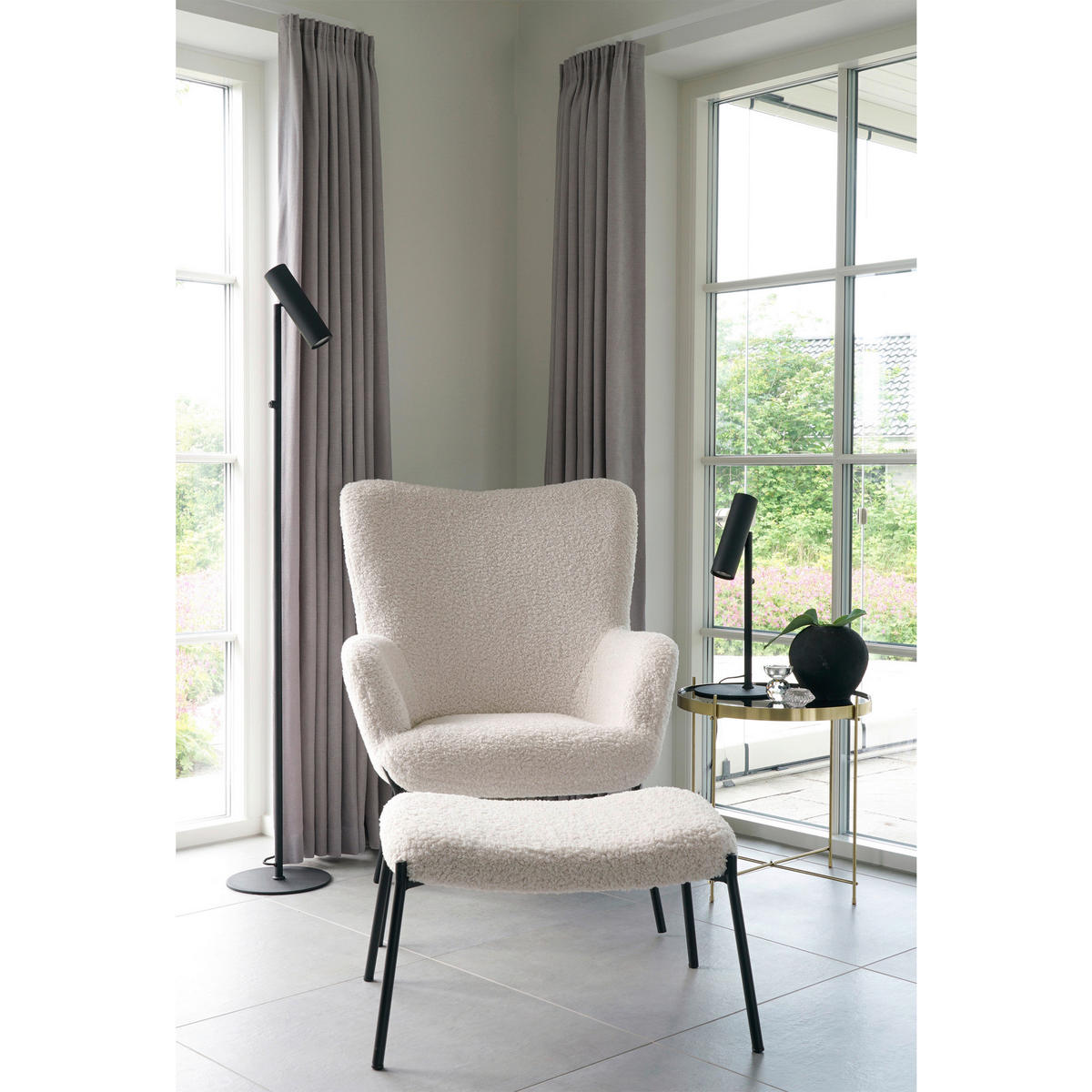 Housenordic Stehleuchte Paris 6409103 schwarz Stahl H/D: ca. 150x25 cm GU10 1 Brennstellen Stehlampe_Paris - schwarz (25,00/150,00cm) - Housenordic