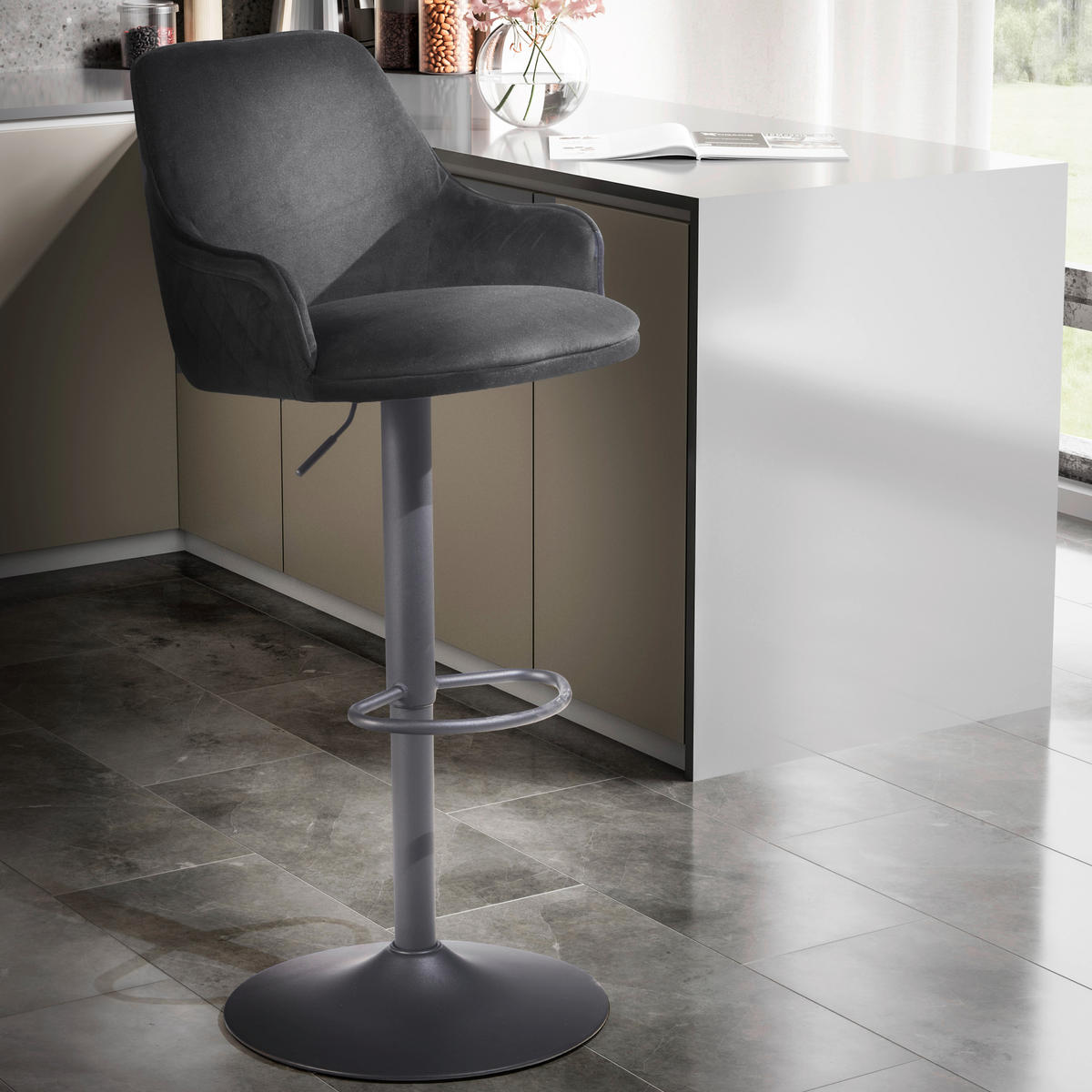Barhocker schwarz schwarz Samt Eisen B/H/T: ca. 45x106x45 cm Barhocker - schwarz (45,00/106,00/45,00cm) - Wohnling
