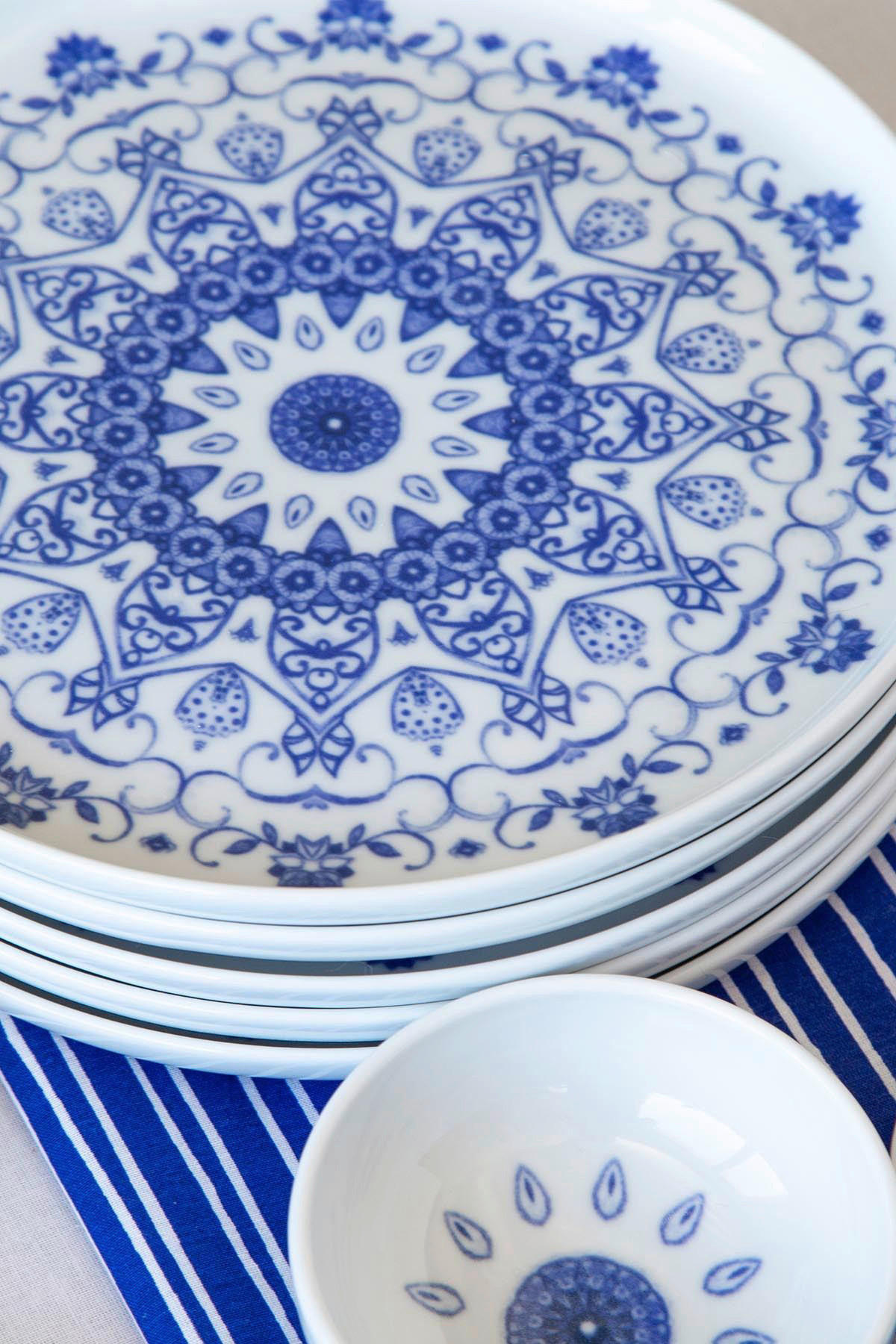 HermiaConcept Frühstücksservice weiß Porzellan 14 tlg. Frühstücksservice_14tlg. - blau/weiß - HermiaConcept