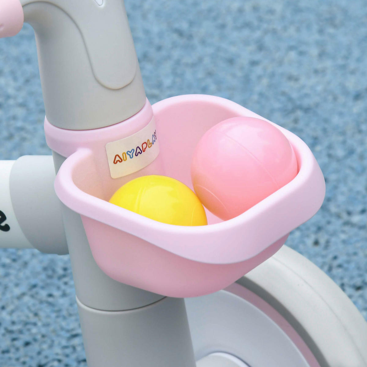 AIYAPLAY Kinderlaufrad weiß B/H/L: ca. 27x39x56 cm Kinderlaufrad - weiß/rosa (56,00/27,00/39,00cm) - AIYAPLAY