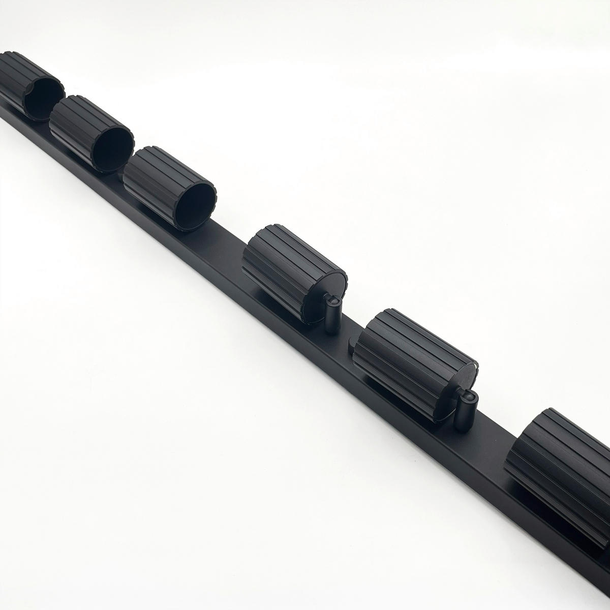 Lamkur Strahler schwarz Stahl B/H/L: ca. 6,5x16,5x117 cm 6 Brennstellen Prisma - schwarz (117,00/6,50/16,50cm) - Lamkur