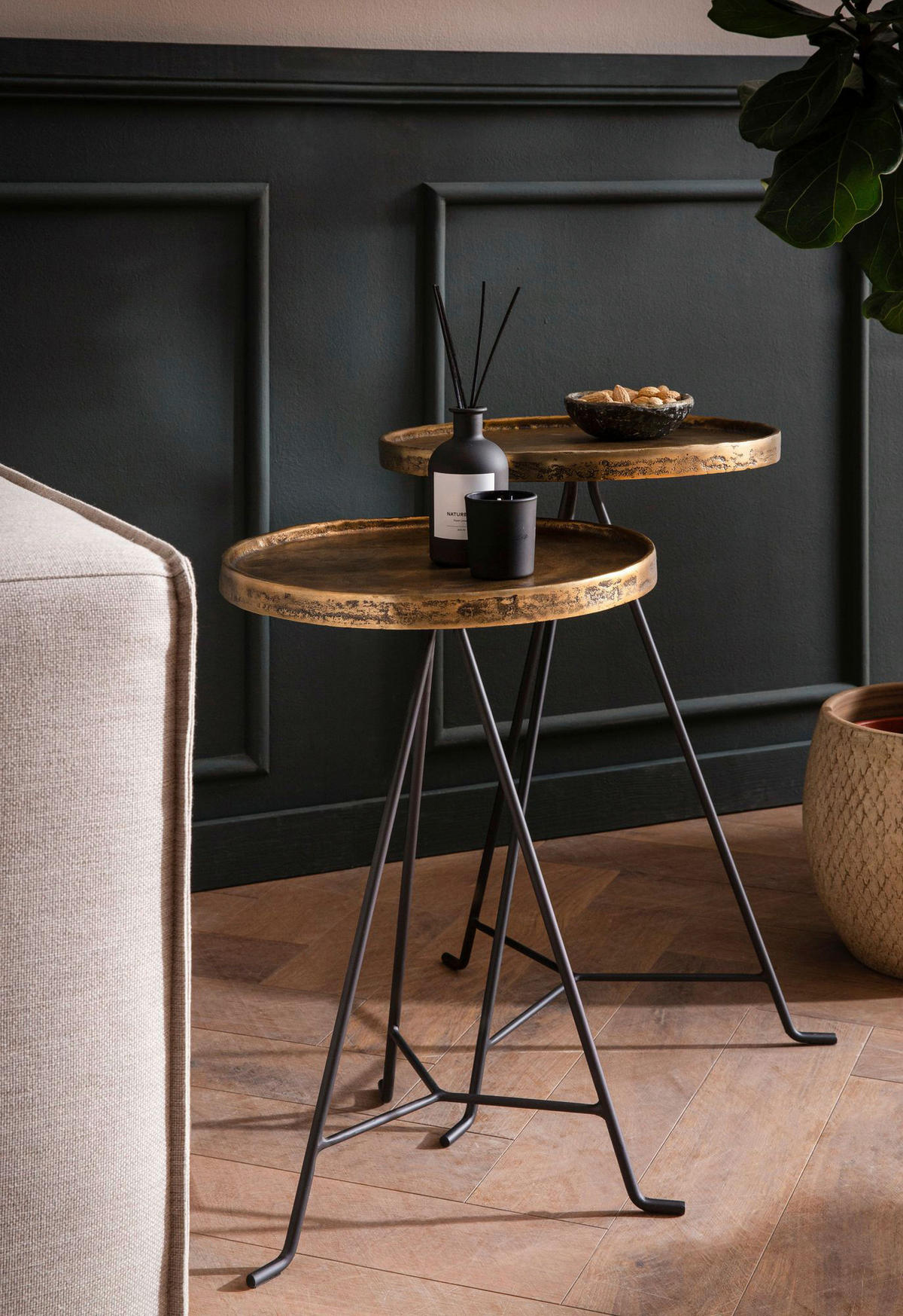 Beistelltisch 2er Set gold dunkel Optik Aluminium B/H/T: ca. 38x63x38 cm 2er Set - gold (38,00/63,00/38,00cm) - Wohnling