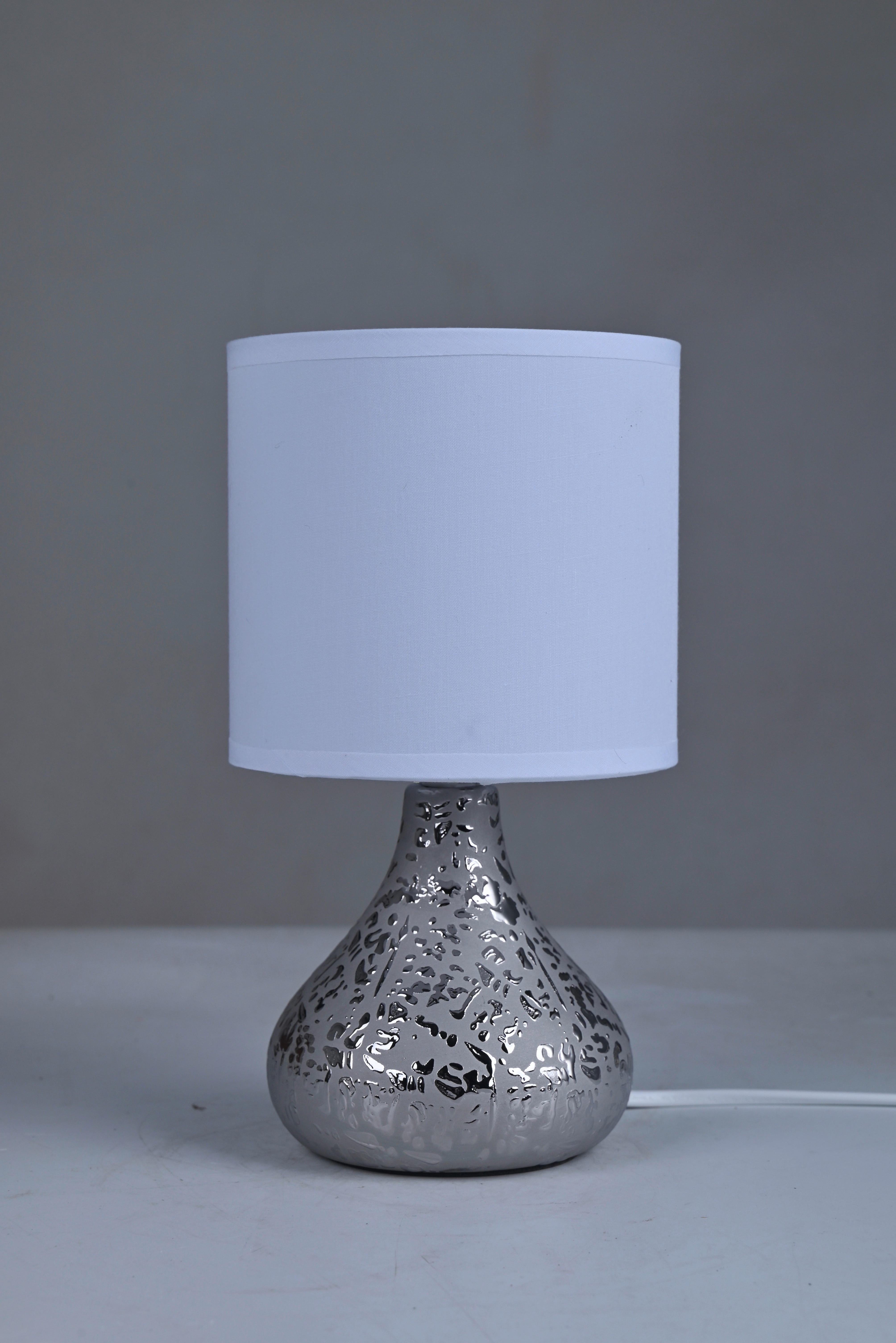 Thumbnail - POCOline Keramik_Tischleuchte silber Keramik B/H/L: ca. 14x25x14 cm E14 1 Brennstellen