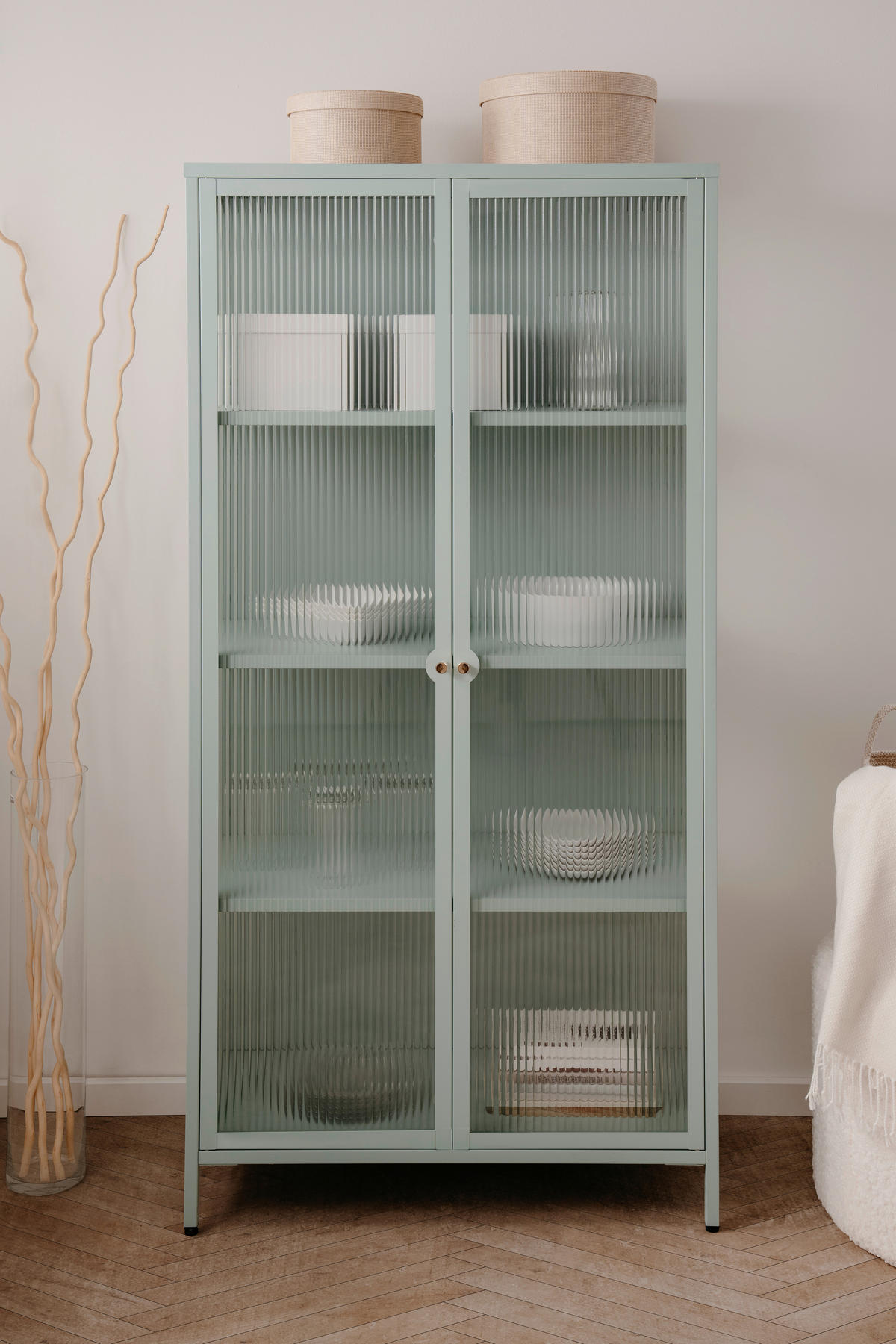 Vitrine Milton mint B/H/T: ca. 80x160x40 cm Milton - mint (80,00/160,00/40,00cm)
